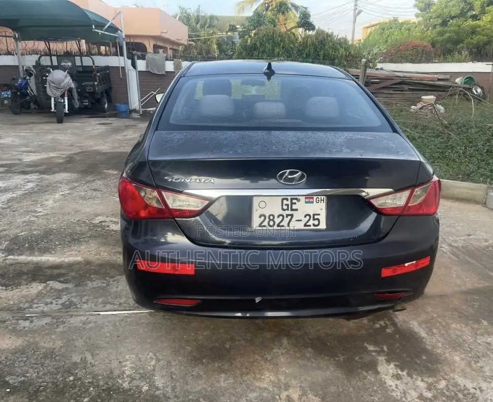 Hyundai Sonata 2013 Black