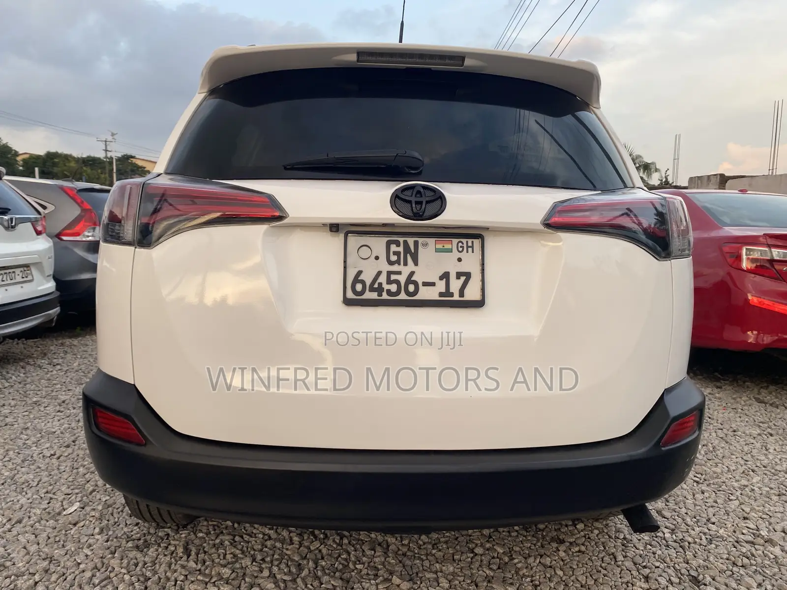 Toyota RAV4 LE 4dr SUV AWD (2.5L 4cyl 6A) 2015 White