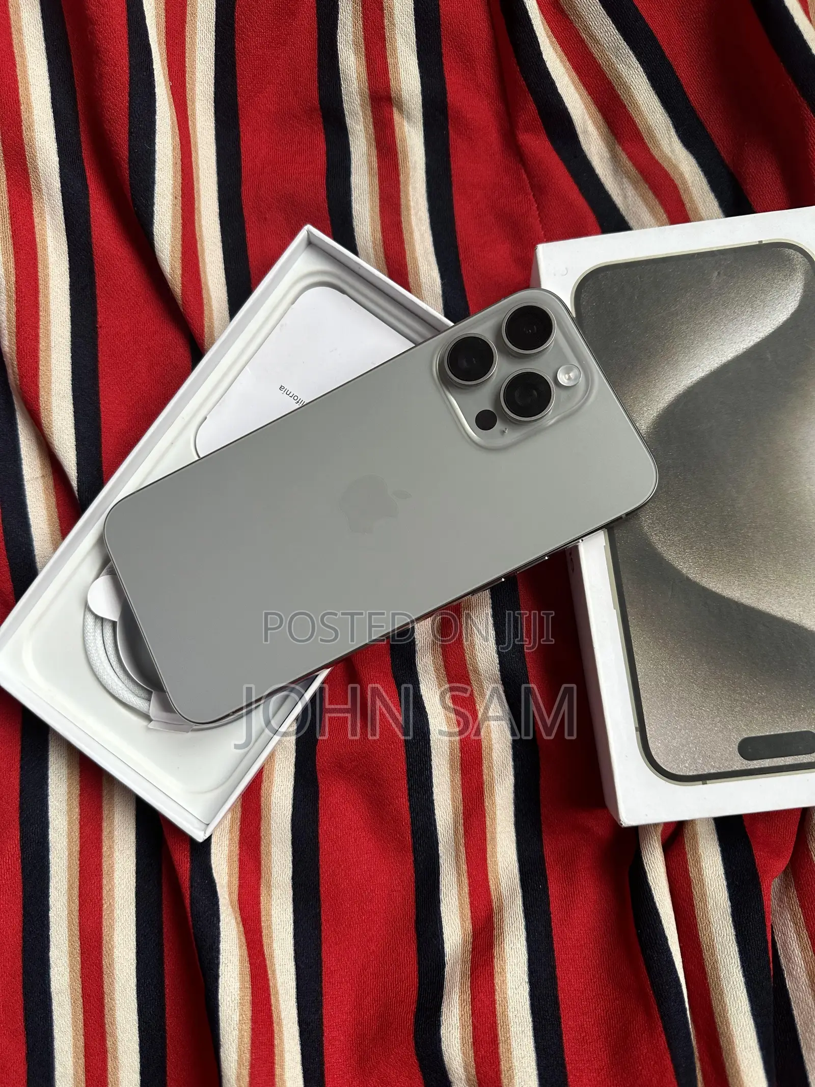 Apple iPhone 15 Pro Max 256 GB Silver