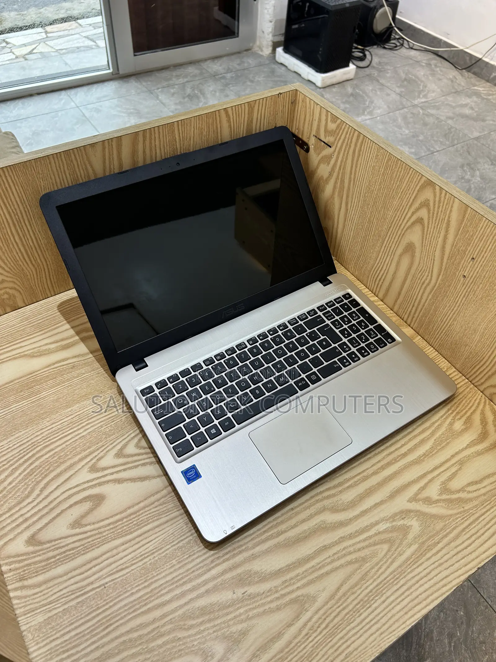 Laptop Asus F542UA 8GB Intel SSD 128GB