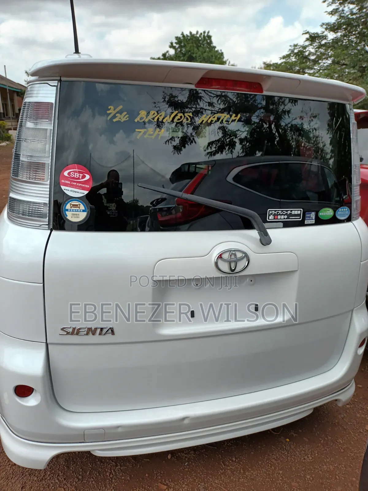 Toyota Sienta 1.5 AWD 2013 White