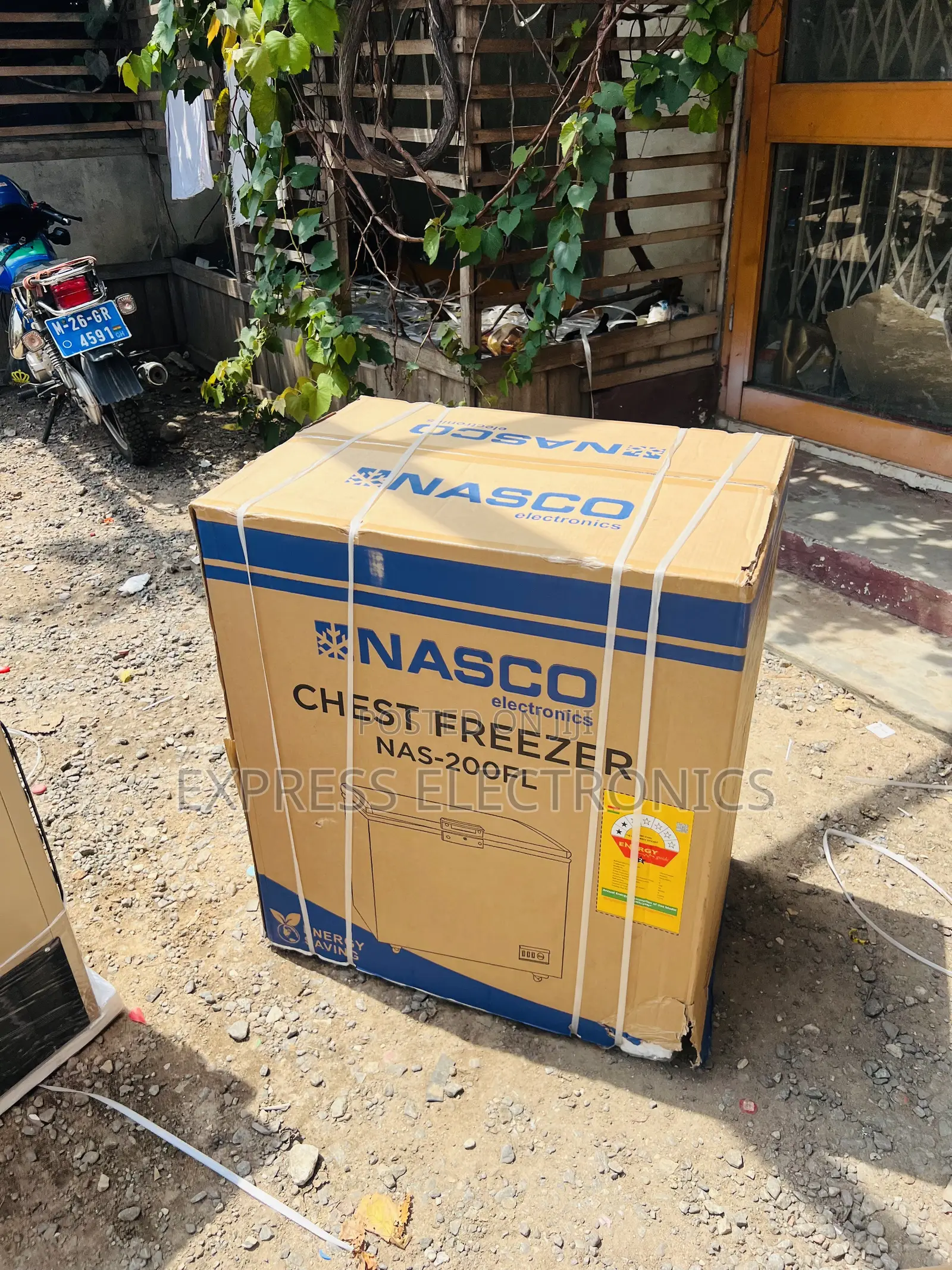 Hot  Deals on Nas-200fl 150l Gold Nasco Freezer