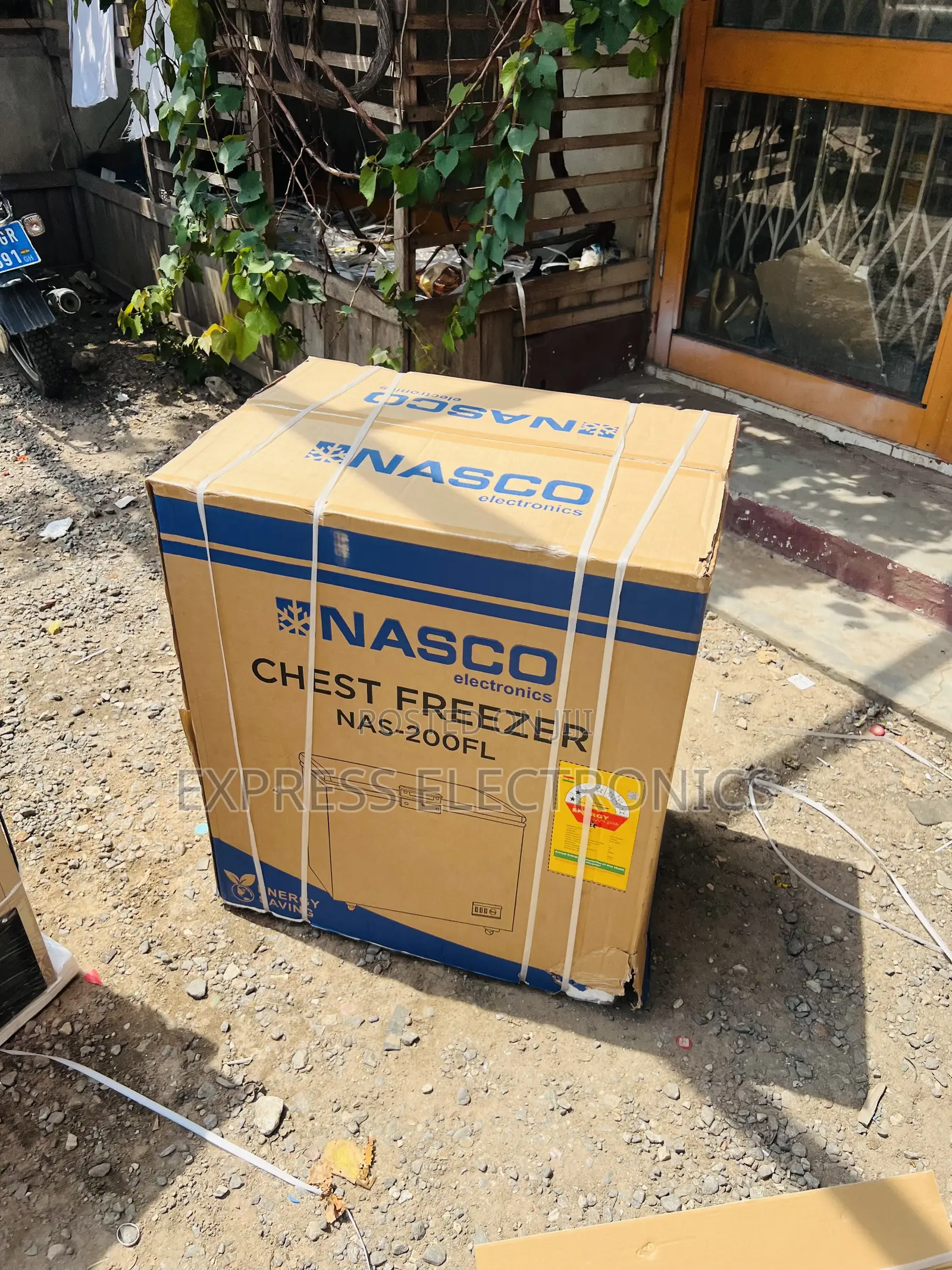 Long Lasting Effects Gold Chest Single Door Freezer Nasco Nas-200fl