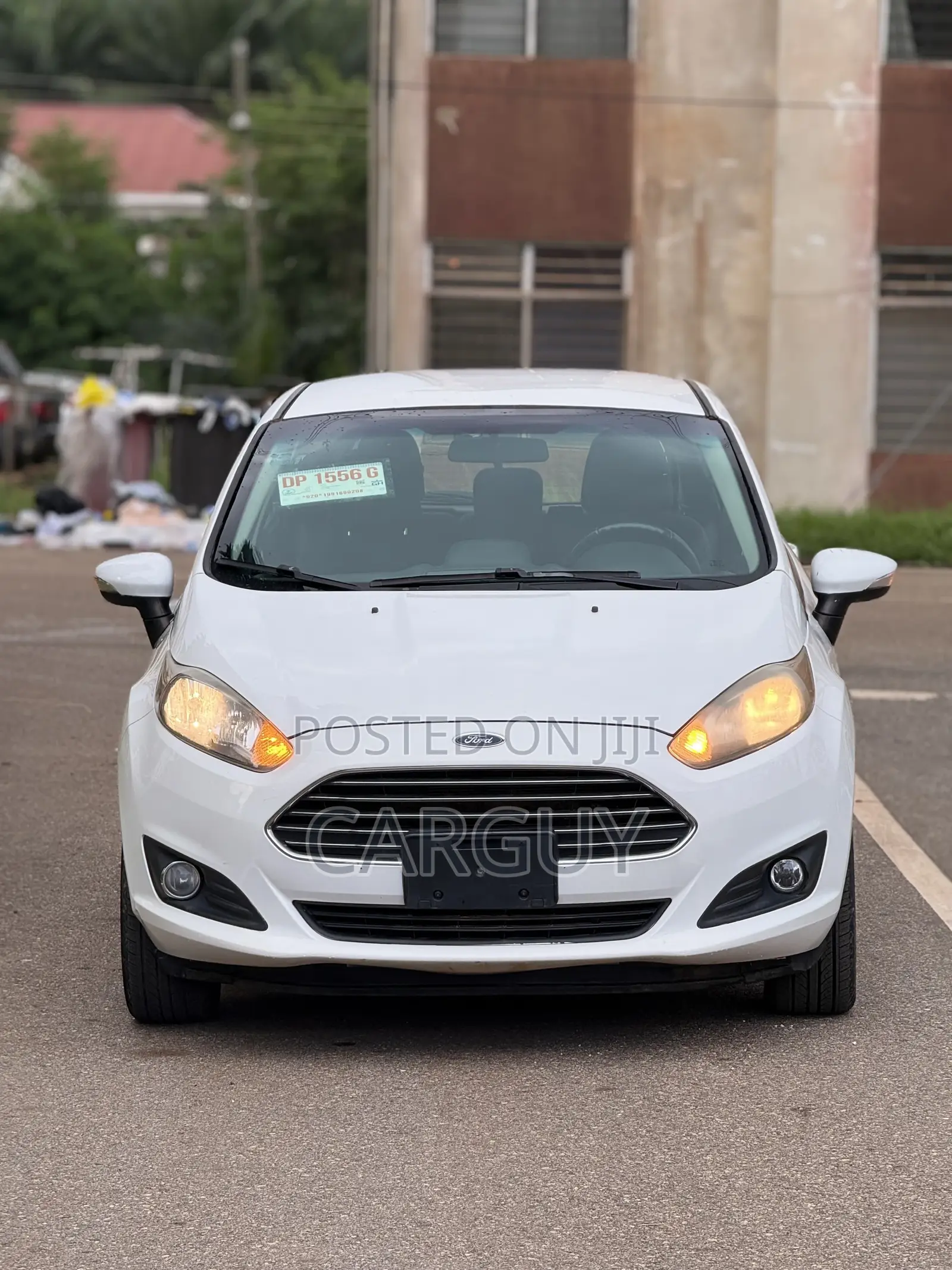 Ford Fiesta SE 4dr Hatchback (1.6L 4cyl 5M) 2015 White