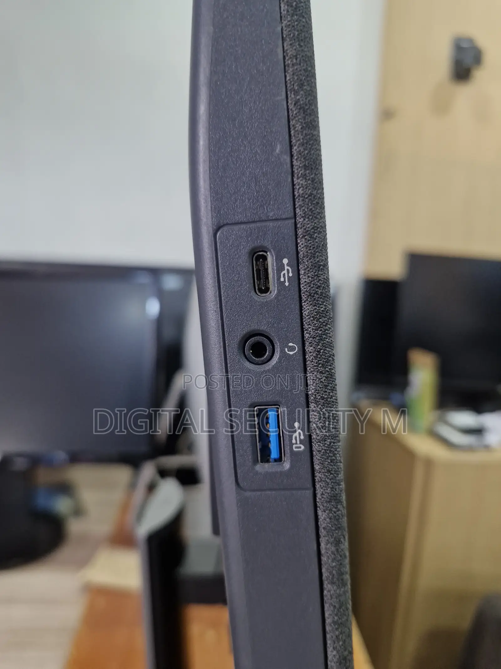 Dell 27'' Video Conference Monitor