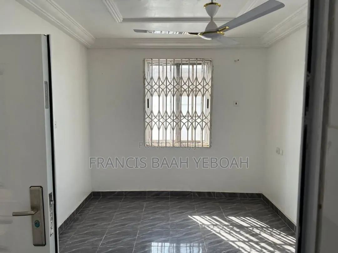 3bdrm House in Shining Star Real, Accra Metropolitan for sale