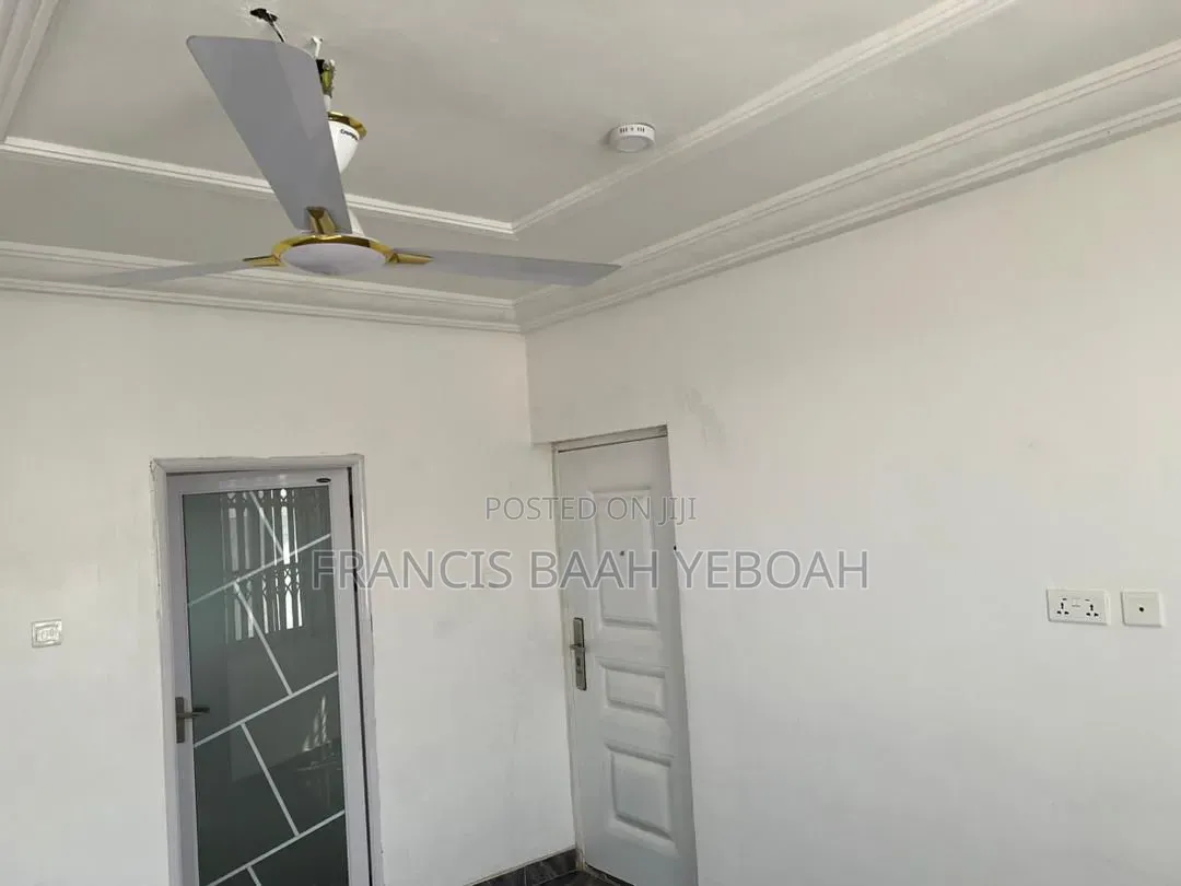 3bdrm House in Shining Star Real, Accra Metropolitan for sale