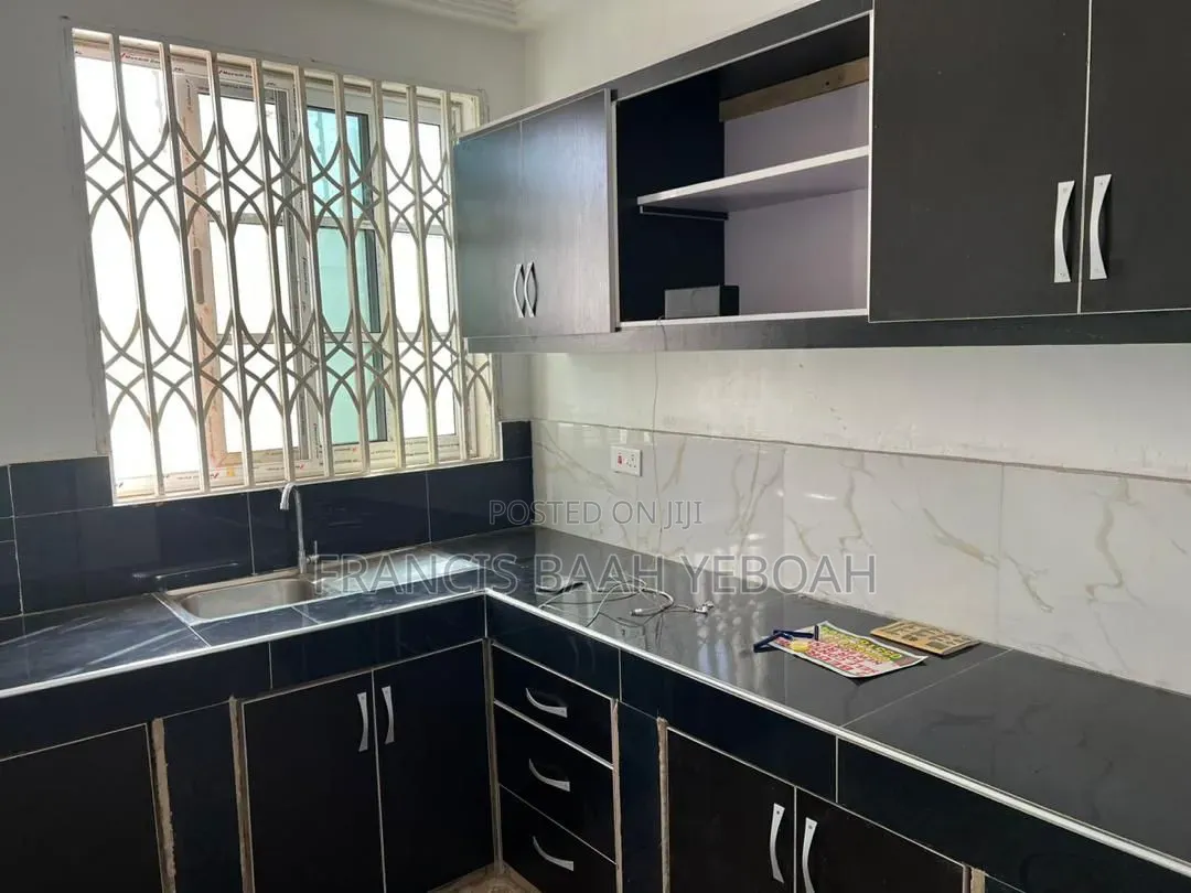 3bdrm House in Shining Star Real, Accra Metropolitan for sale