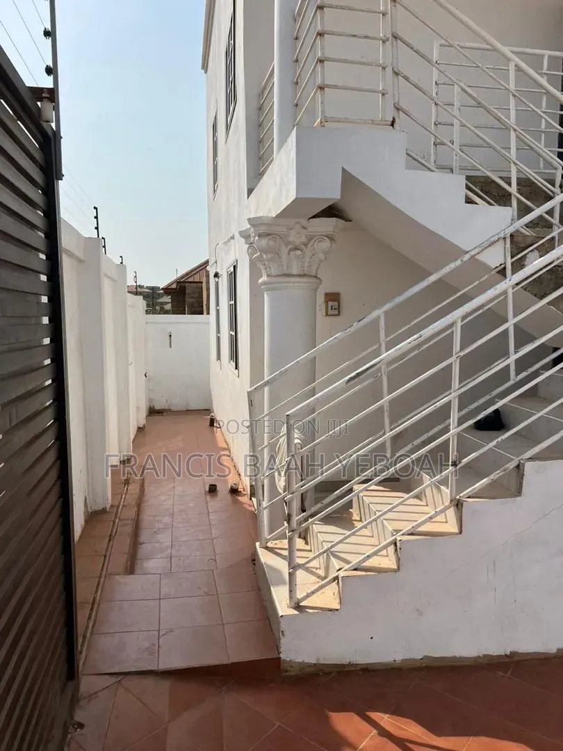 3bdrm House in Shining Star Real, Accra Metropolitan for sale
