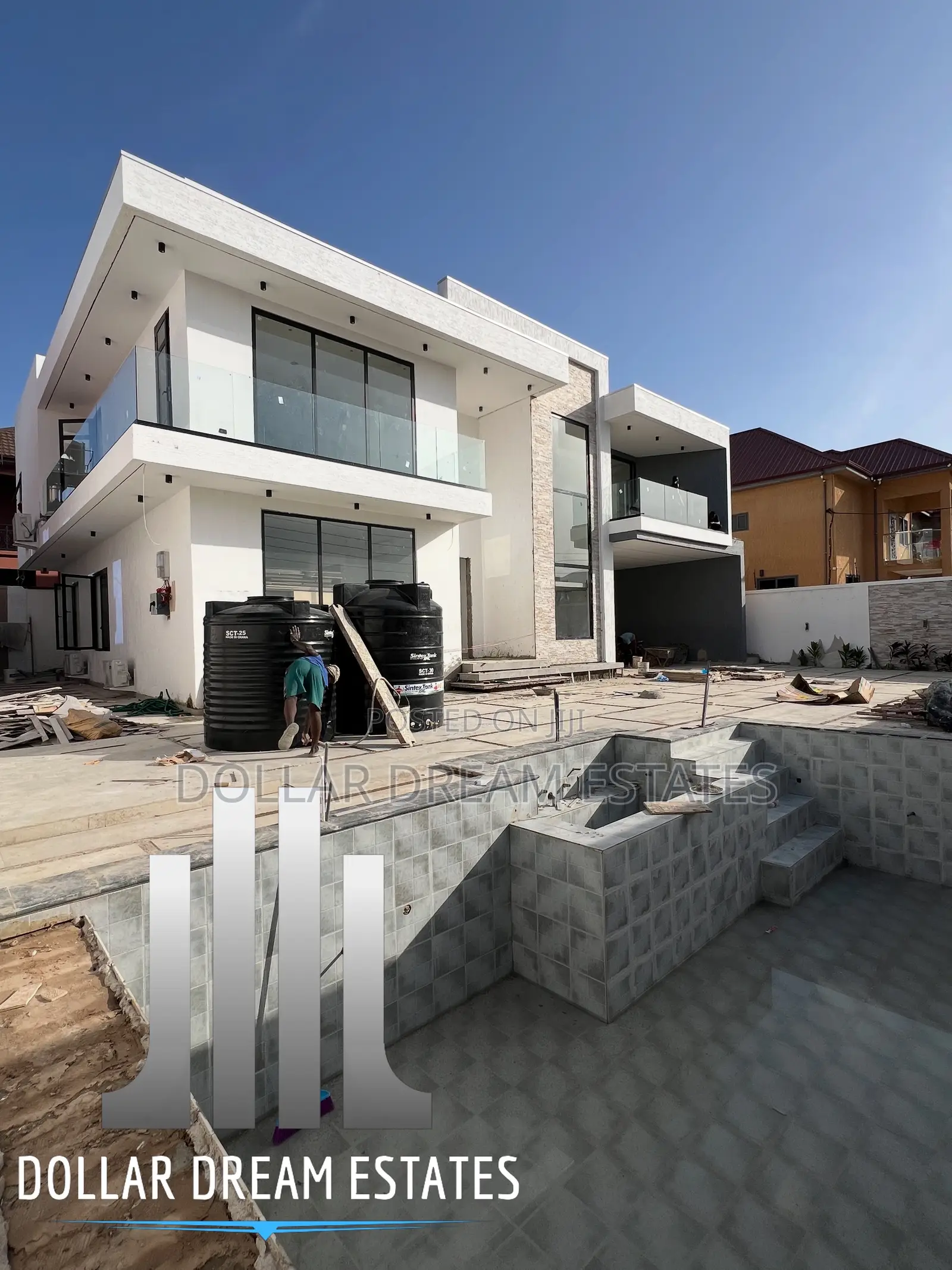 5bdrm House in Adjiriganor for sale