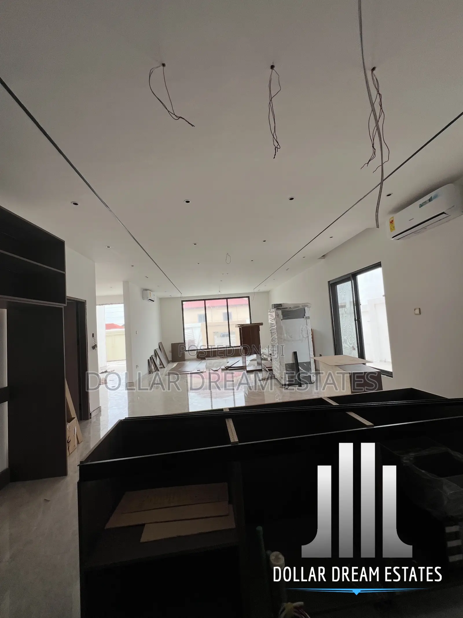 5bdrm House in Adjiriganor for sale