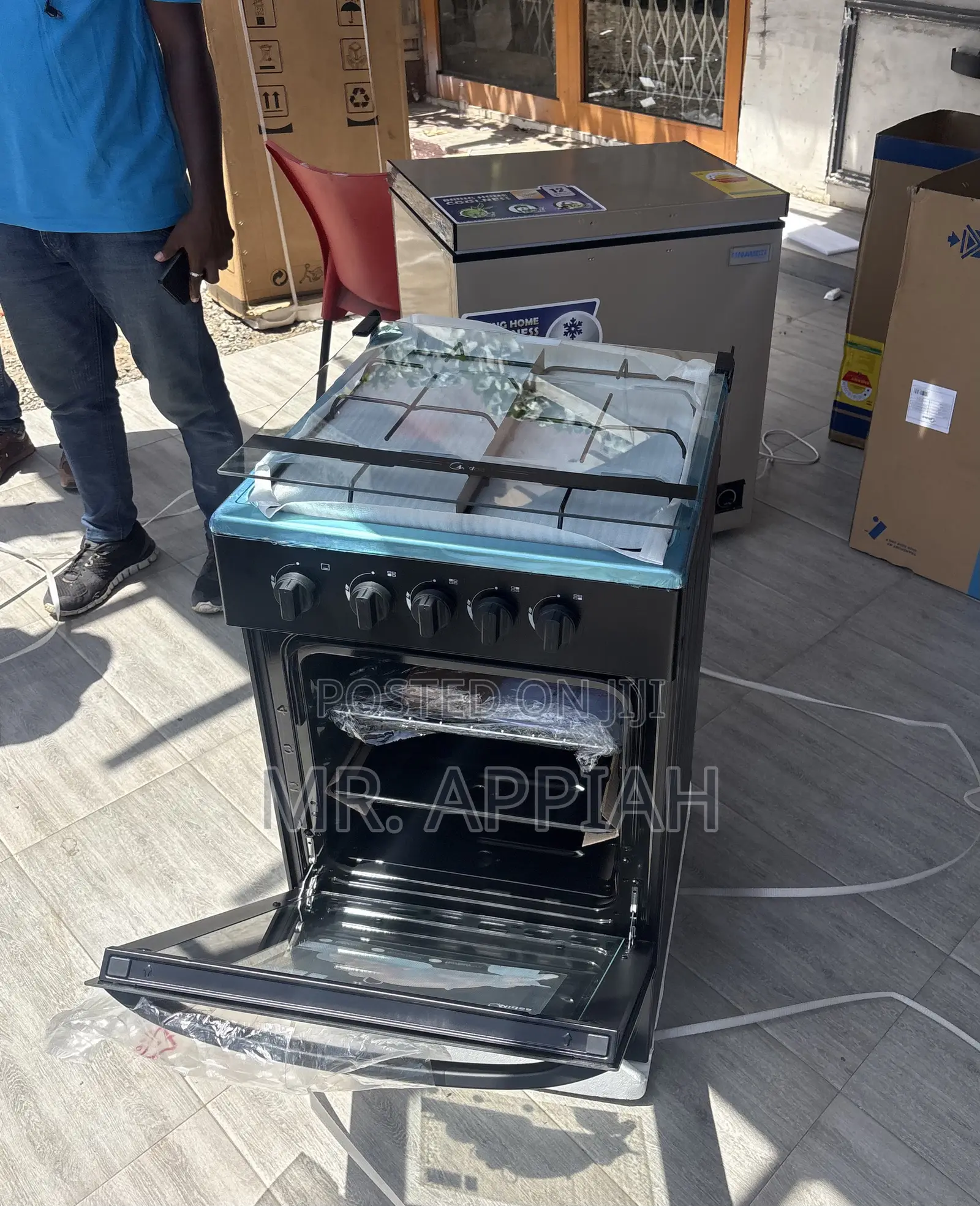 Sealed in Box Midea Glass Lid 4 Gas Burner With Grill 