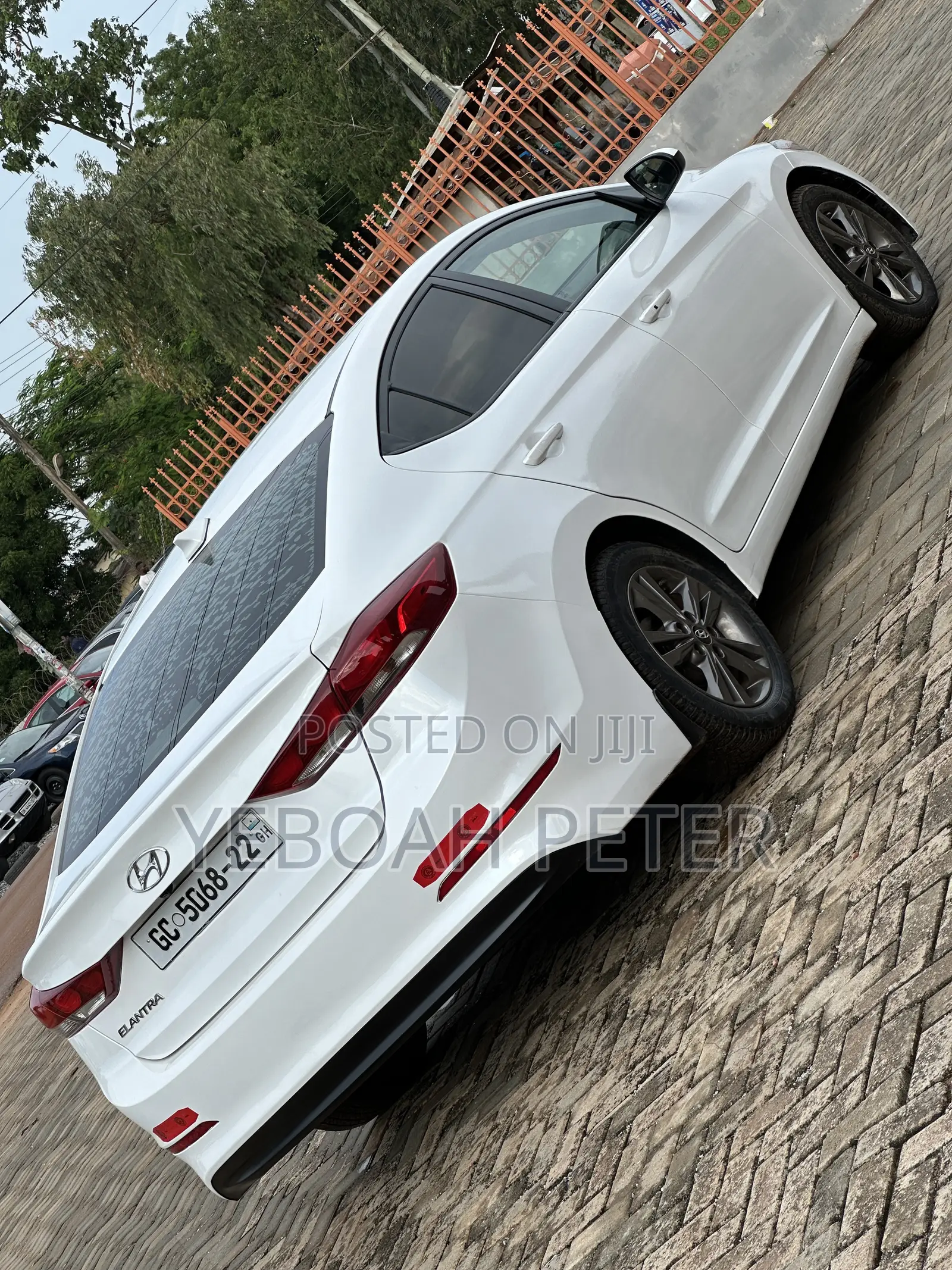 Hyundai Elantra 2018 White