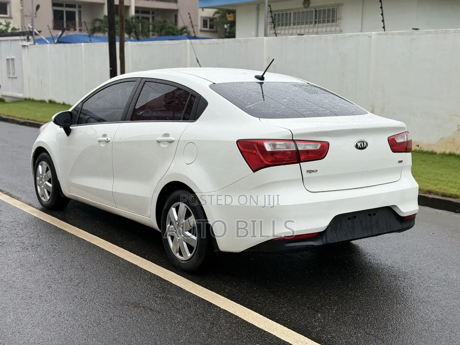 Kia Rio LX 4dr Hatchback (1.6L 4cyl 6A) 2016 White