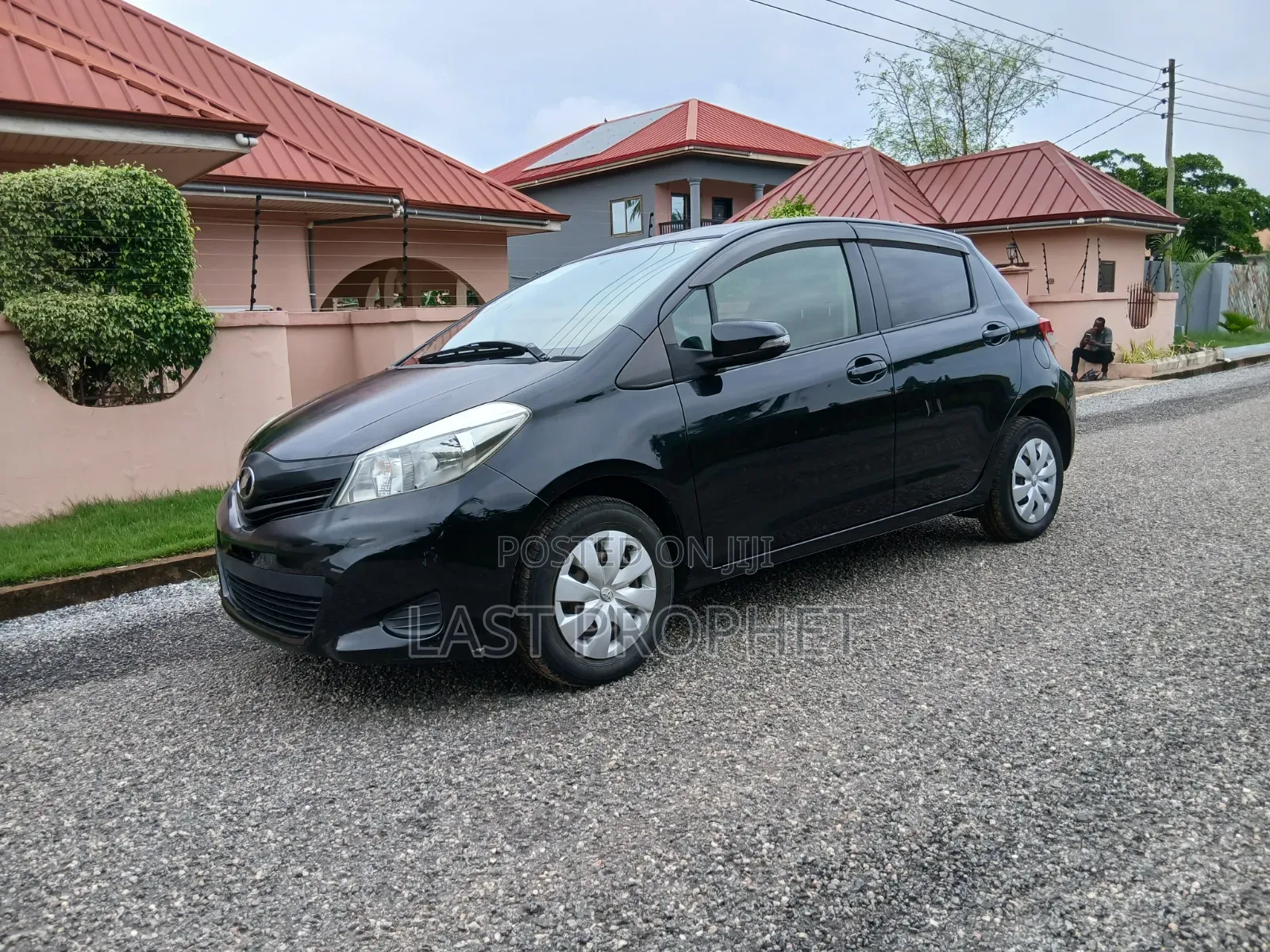 Toyota Vitz 1.0 FWD 5dr 2014 Black