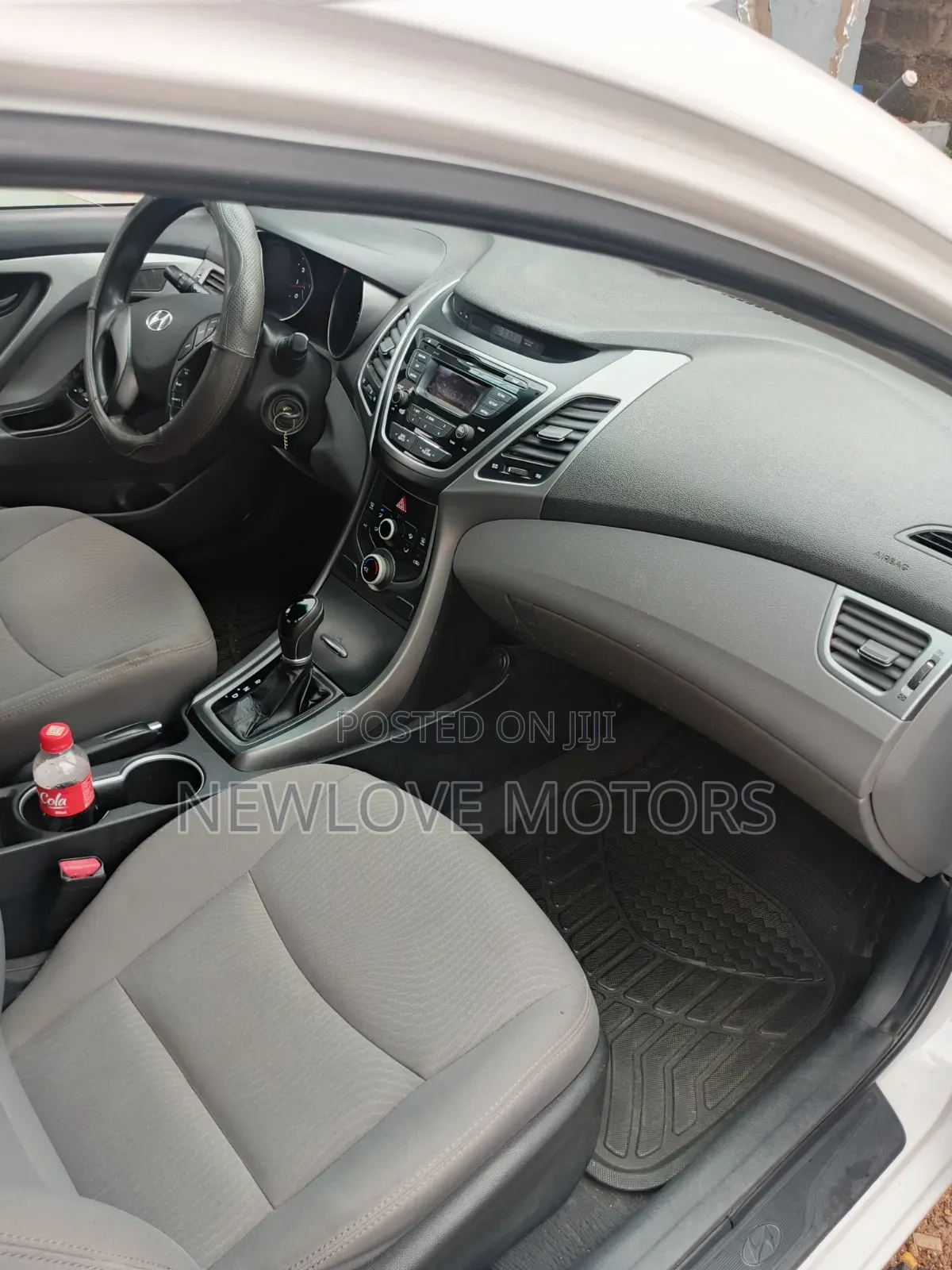 Hyundai Elantra 2015 White