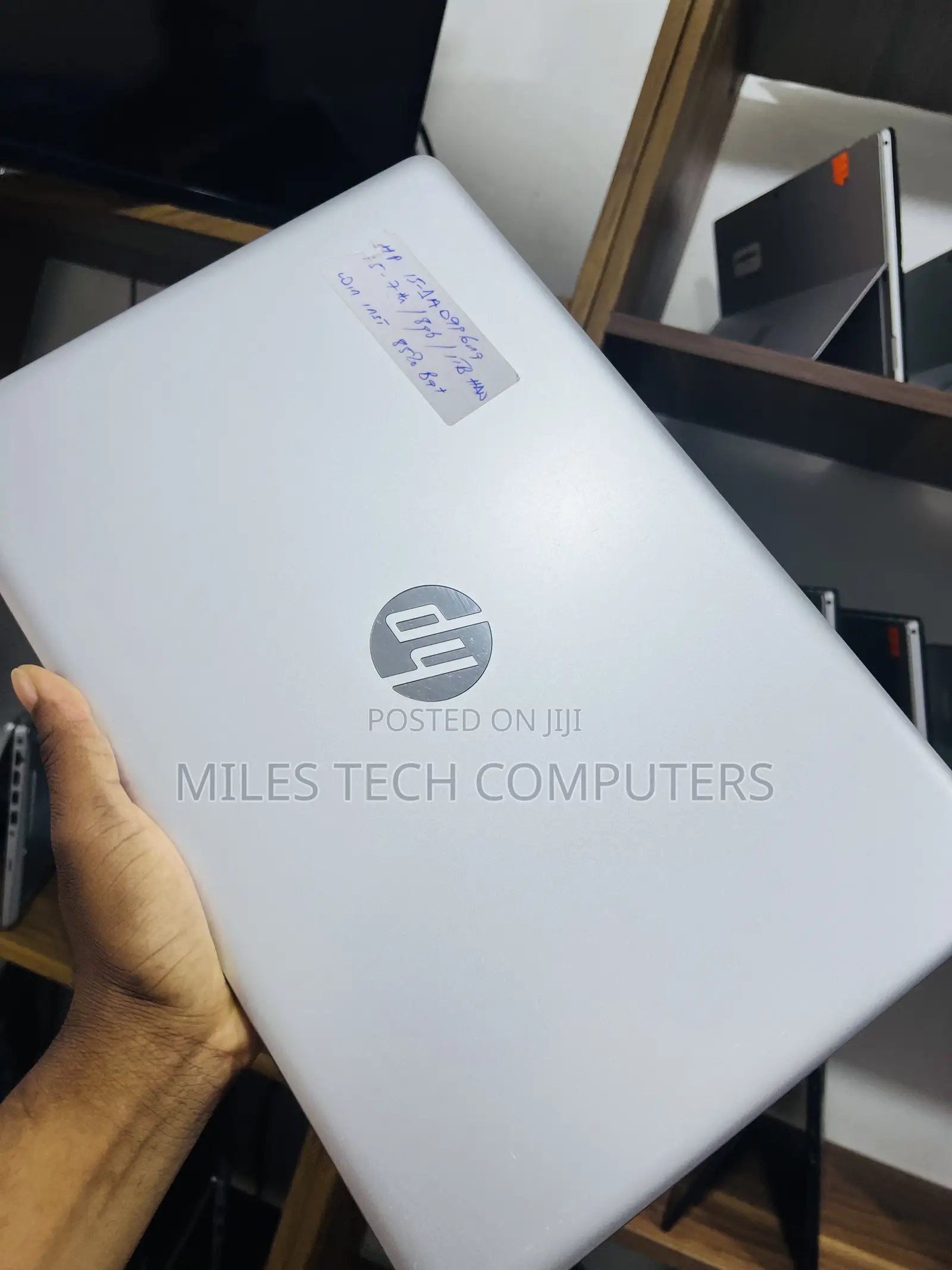 Laptop HP 15-da2933nia 8GB Intel Core i5 HDD 1T