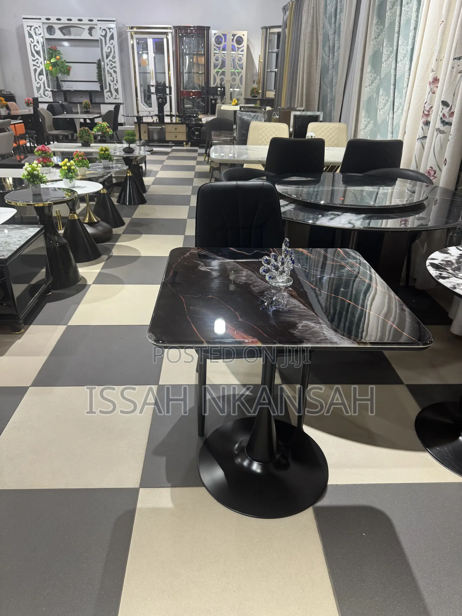 Executive Chair and Table