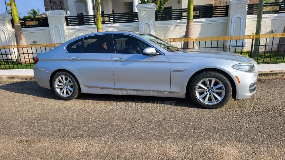 BMW 5 Series 528i 2014 Silver