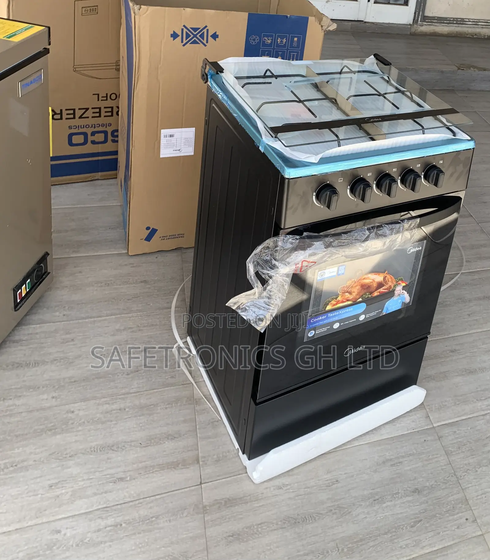 Newly Approved Black Midea 4 Burner Gas Cooker