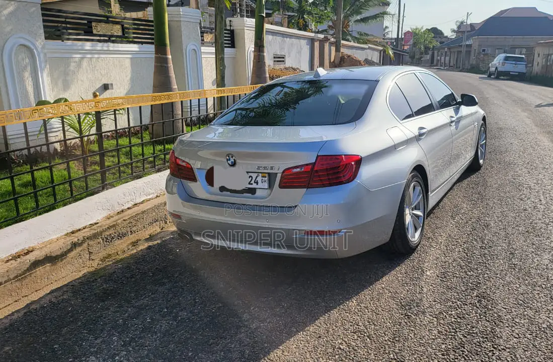 BMW 5 Series 528i 2014 Silver