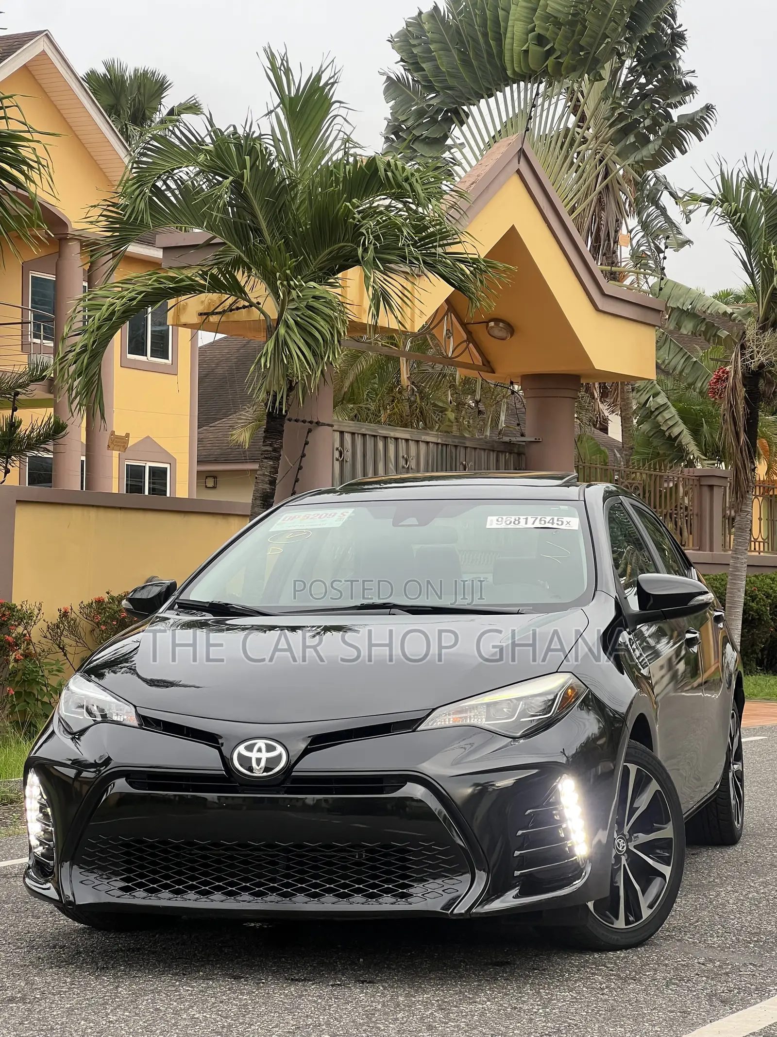 Toyota Corolla SE (1.8L 4cyl 6M) 2019 Black