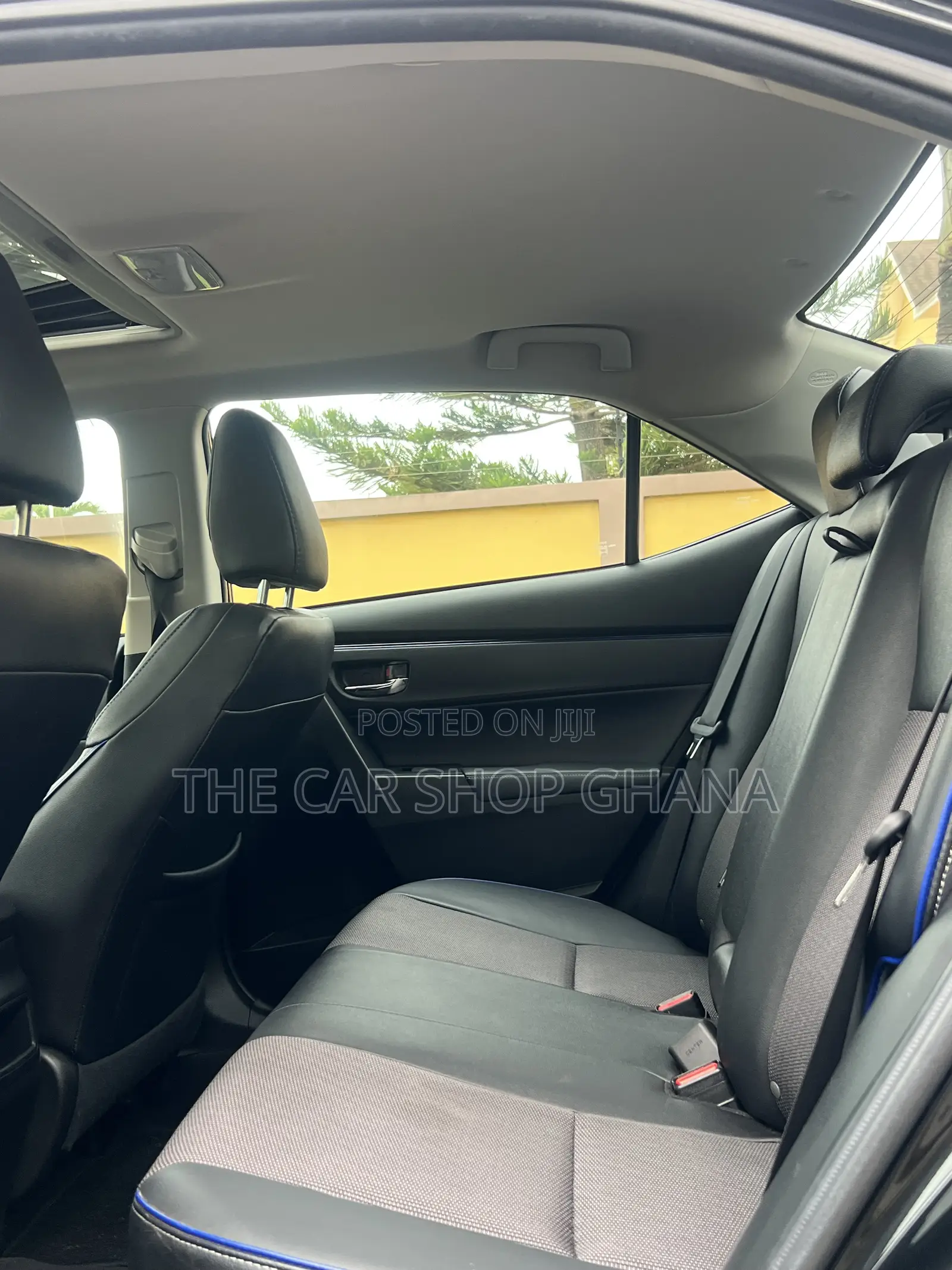 Toyota Corolla SE (1.8L 4cyl 6M) 2019 Black