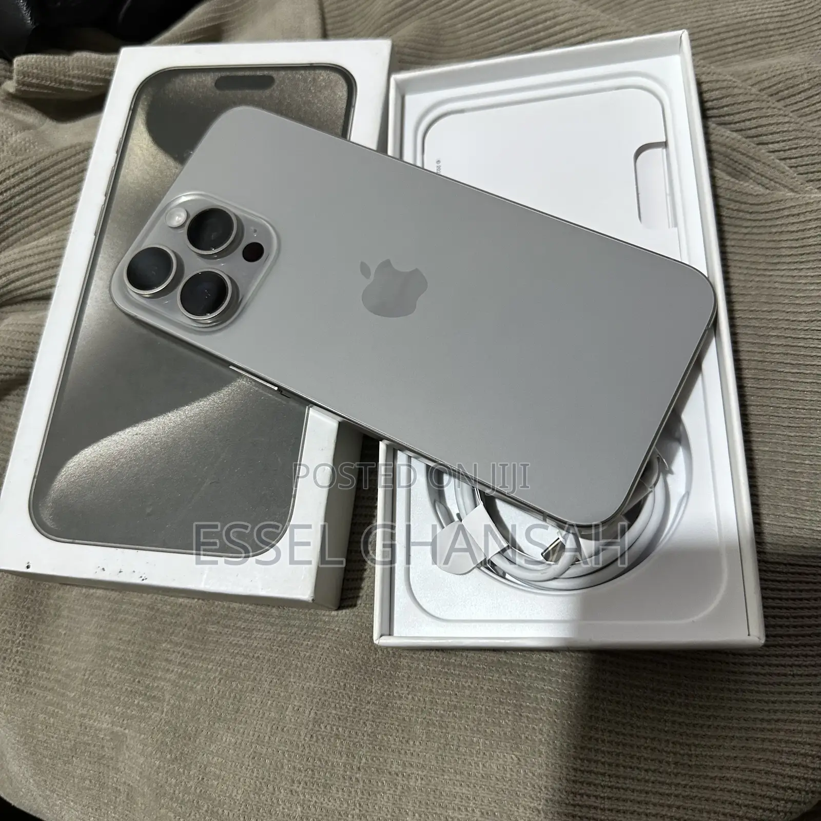 Apple iPhone 15 Pro Max 256 GB Silver