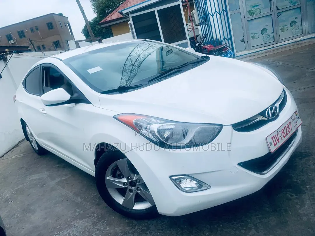 Hyundai Elantra GLS Sedan FWD (1.8L 4cyl 6A) 2013 White