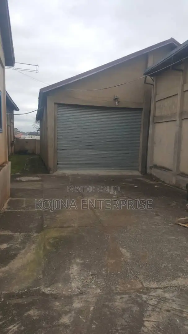 Commercial Warehouse Property for Sale – Sokoban Wood