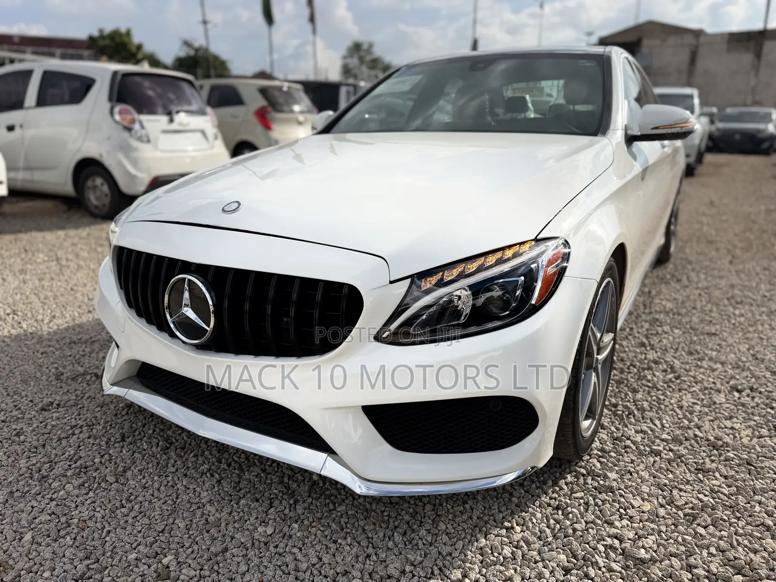 Mercedes-Benz C300 Sport 4Matic Sedan AWD (2.0L 4cyll 7A) 2016 White