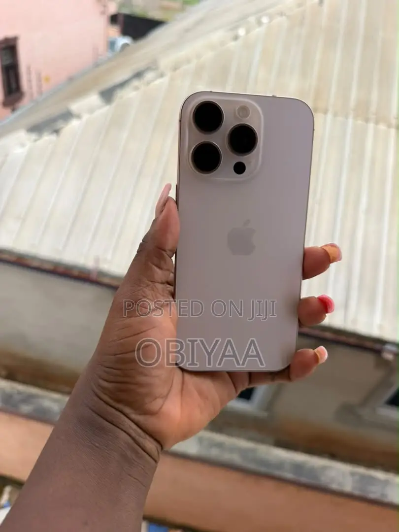New Apple iPhone 16 Pro 128 GB Gold