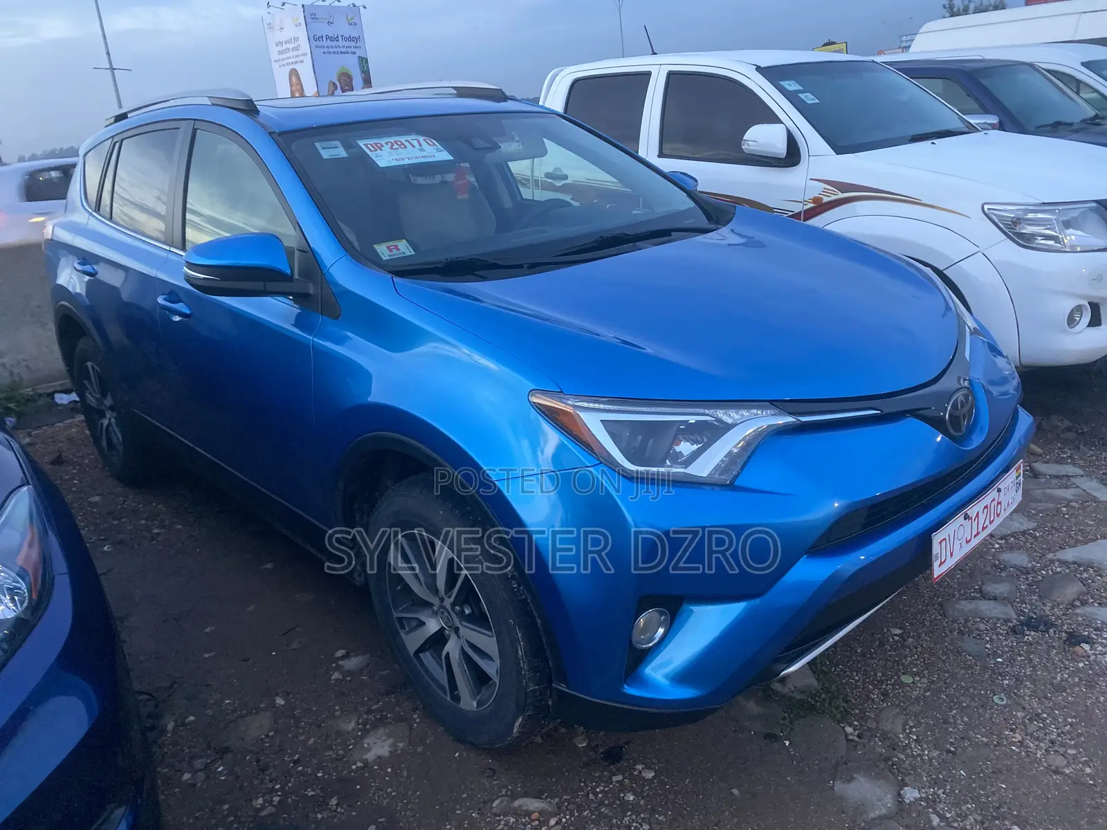 Toyota RAV4 2018 Blue