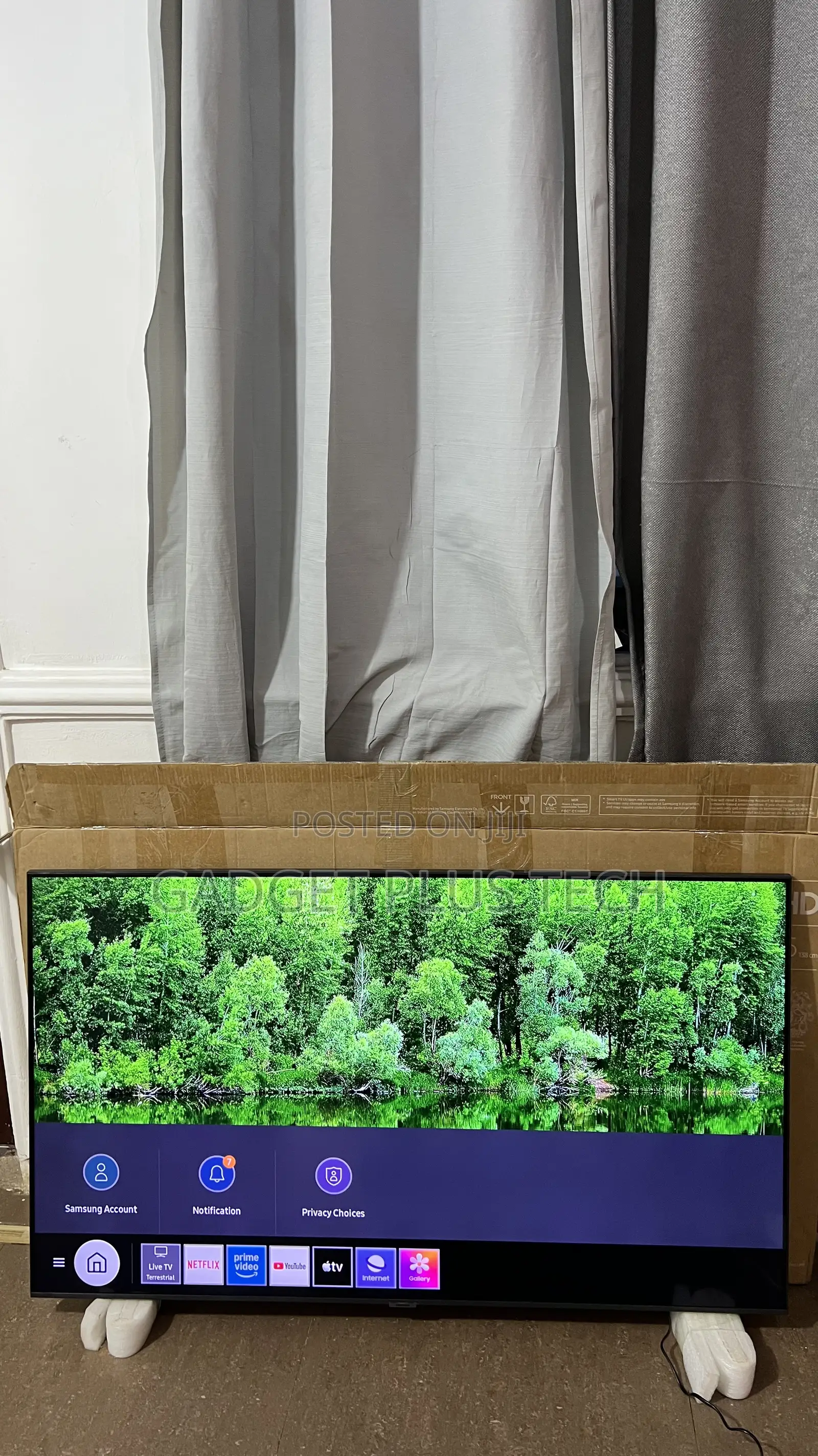 2021 55” Samsung Crystal Uhd Smart Tv (Free Delivery)