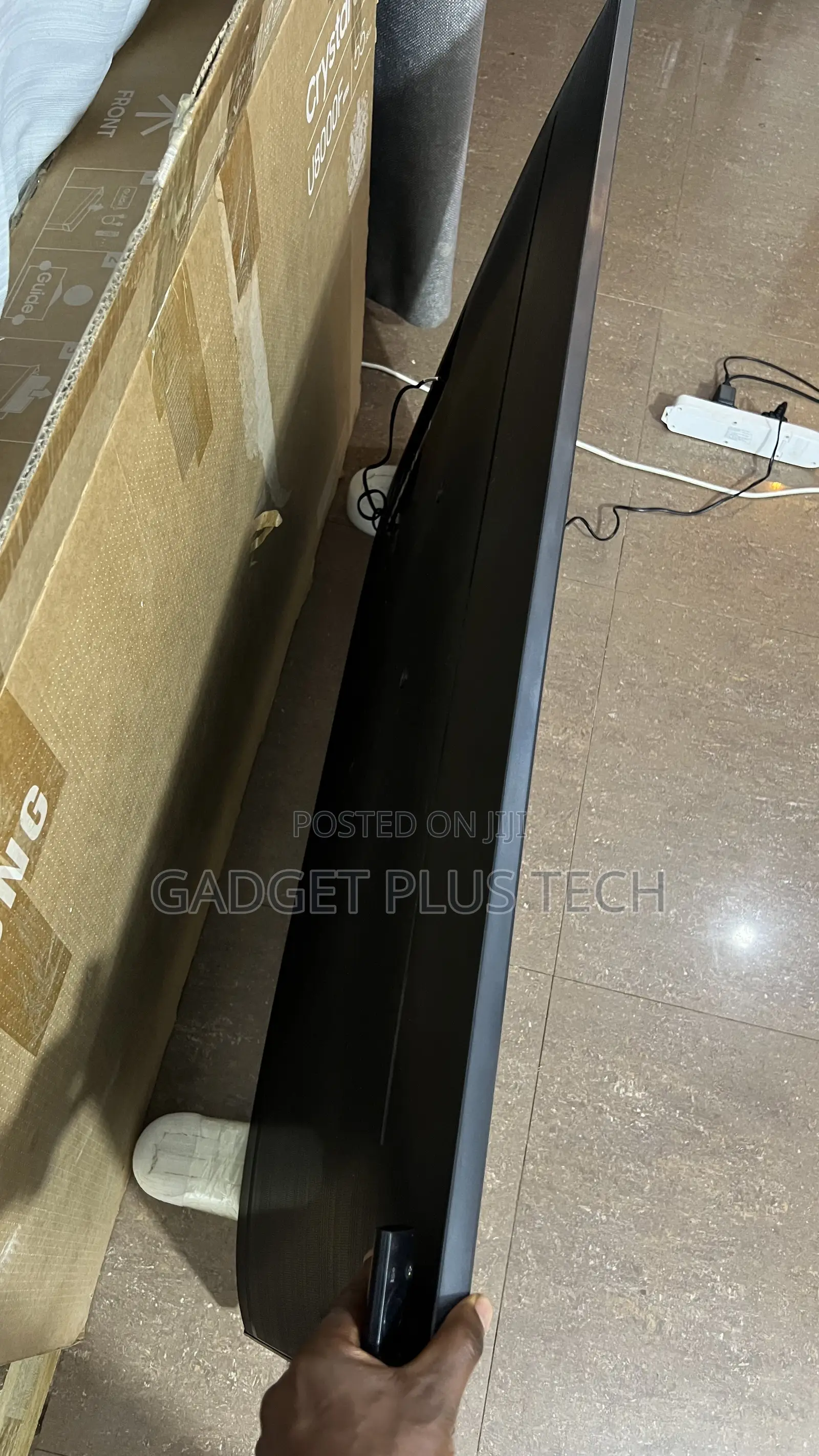 2021 55” Samsung Crystal Uhd Smart Tv (Free Delivery)