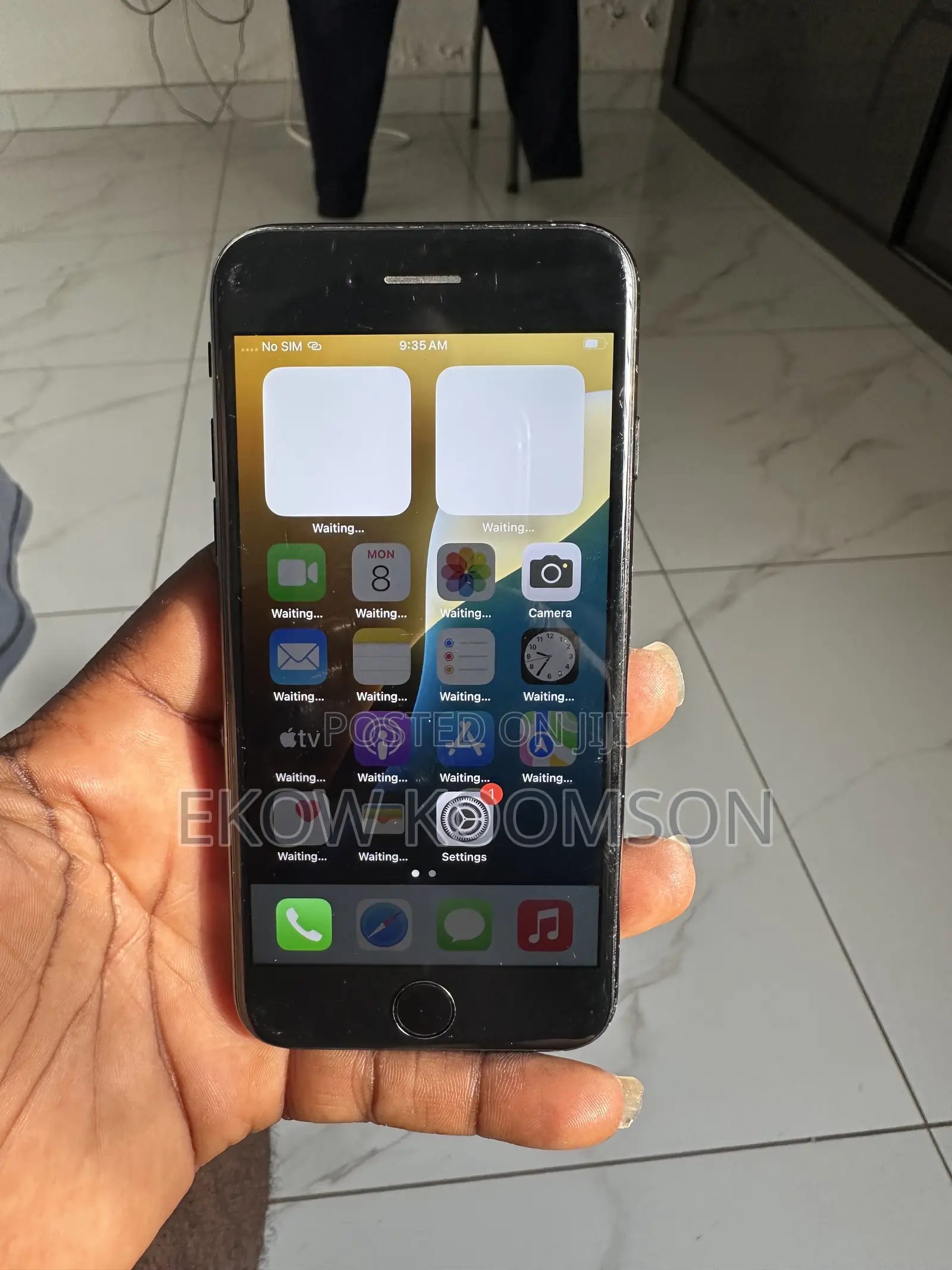 Apple iPhone SE (2020) 64 GB Black