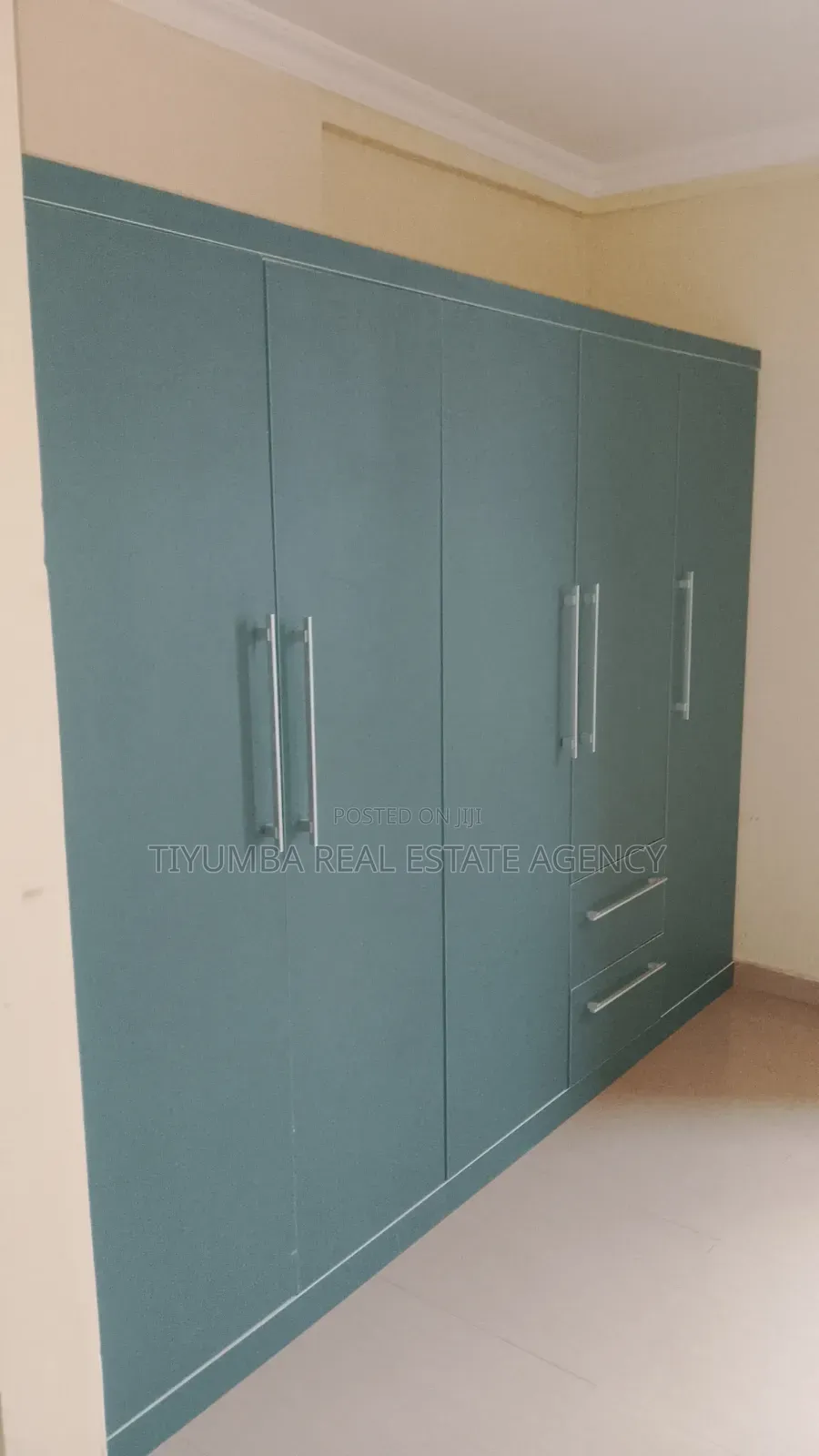 2bdrm Apartment in Tiyumba Real Estate., Asore Junction for rent