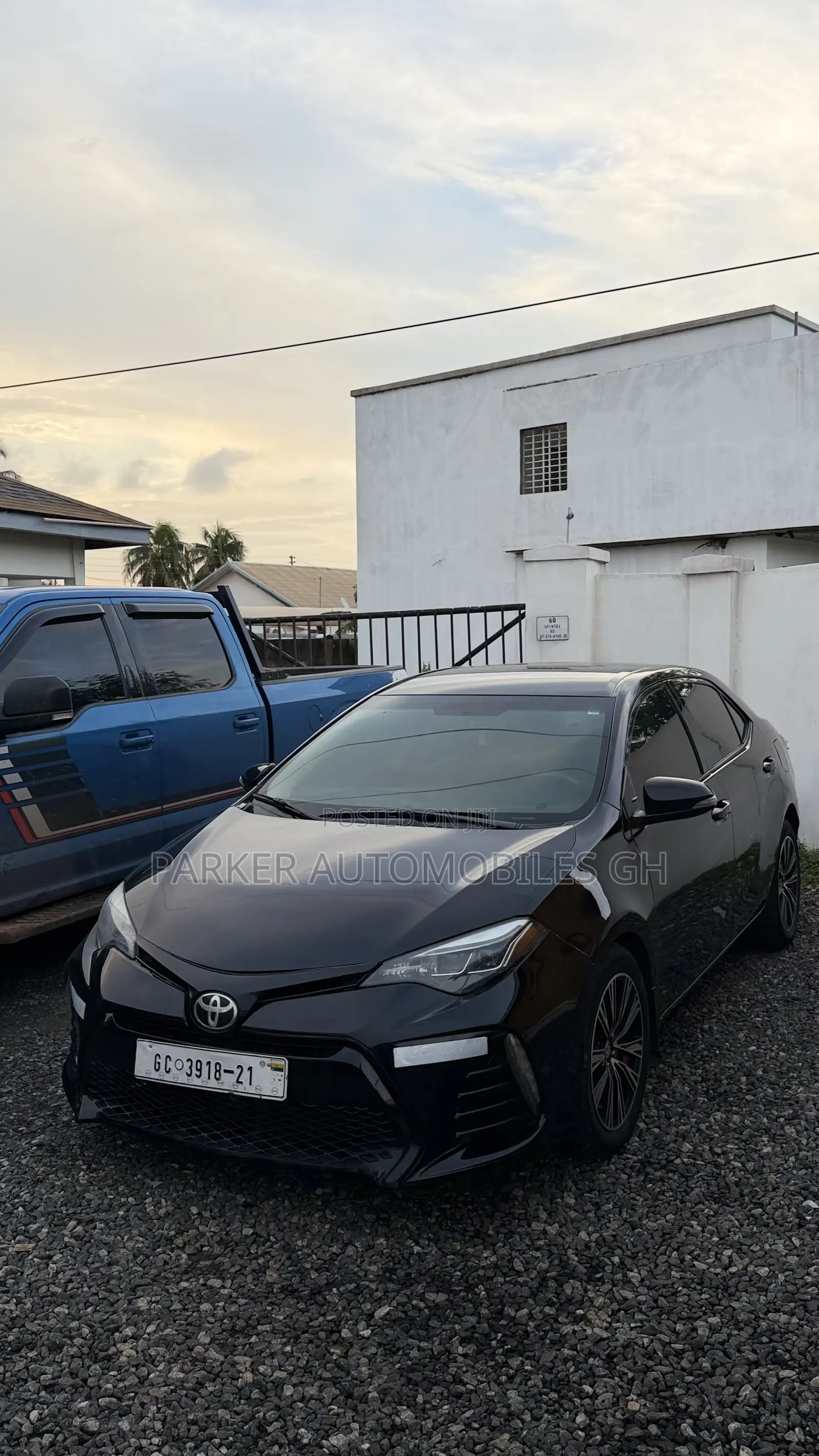 Toyota Corolla LE Eco 4dr Sedan (1.8L 4cyl CVT) 2016 Black