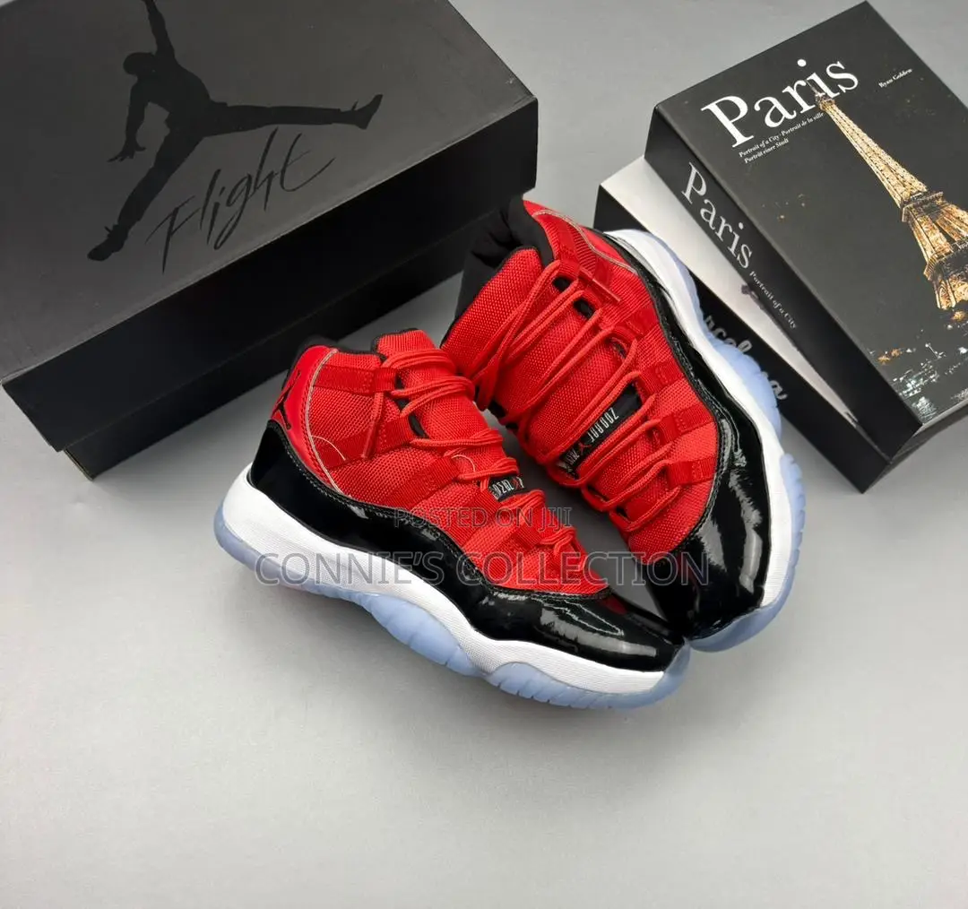 Nike Air Jordan 11 Retro "Cap and Gown"