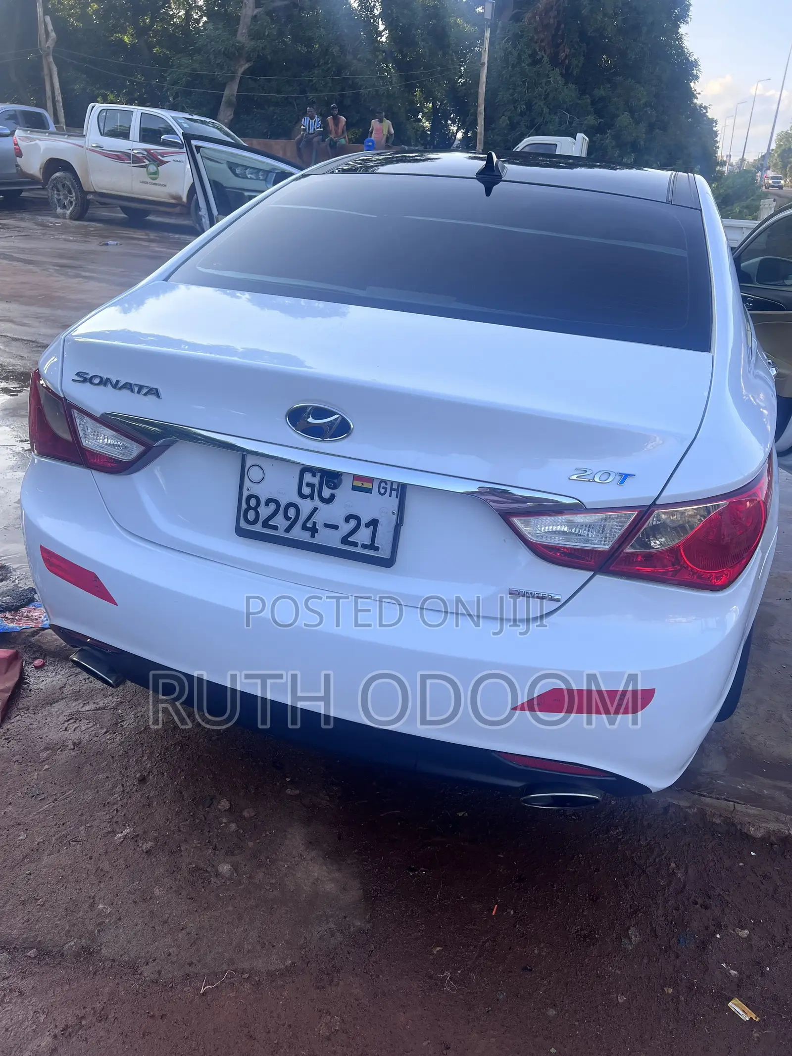 Hyundai Sonata Limited 2.0T Sedan (2.0L 4cyl 6A) 2013 White
