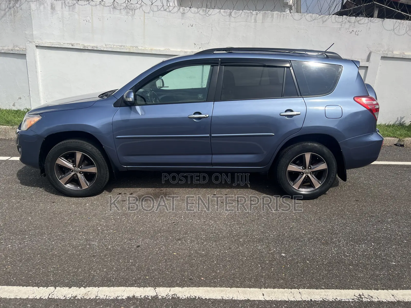 Toyota RAV4 2010 Blue