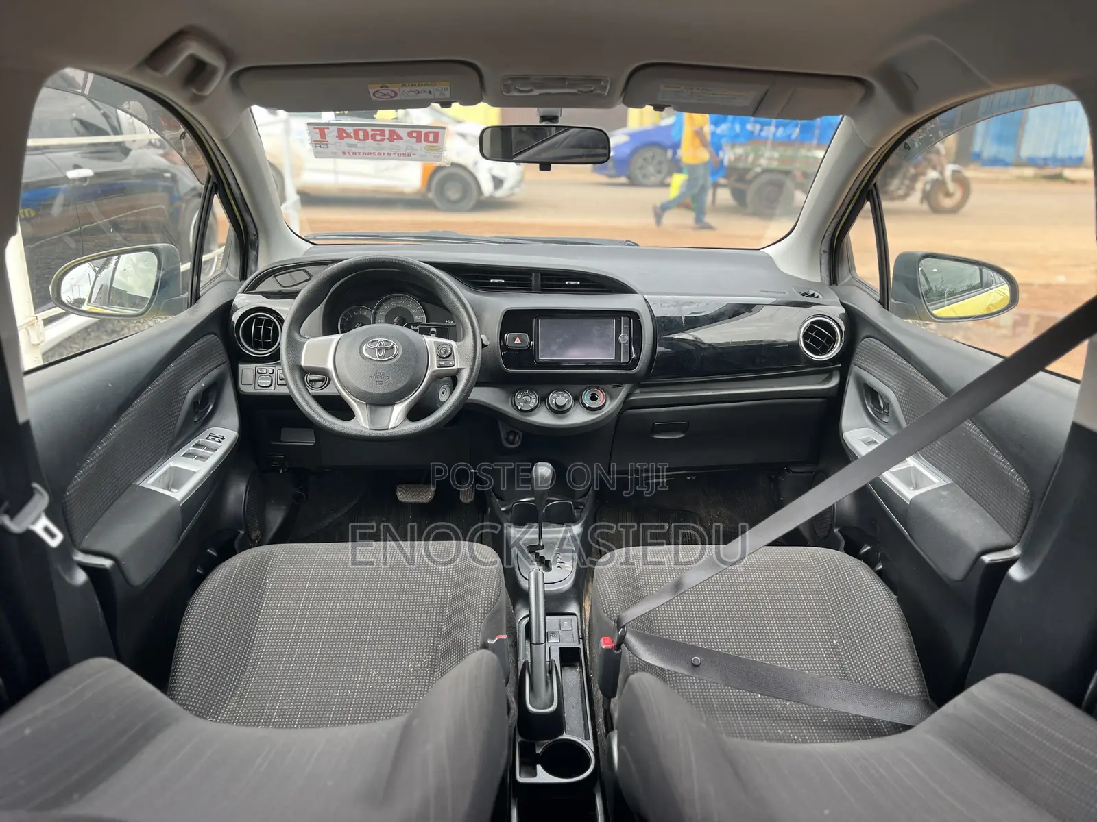 Toyota Vitz 1.3 AWD 3dr 2015 Yellow