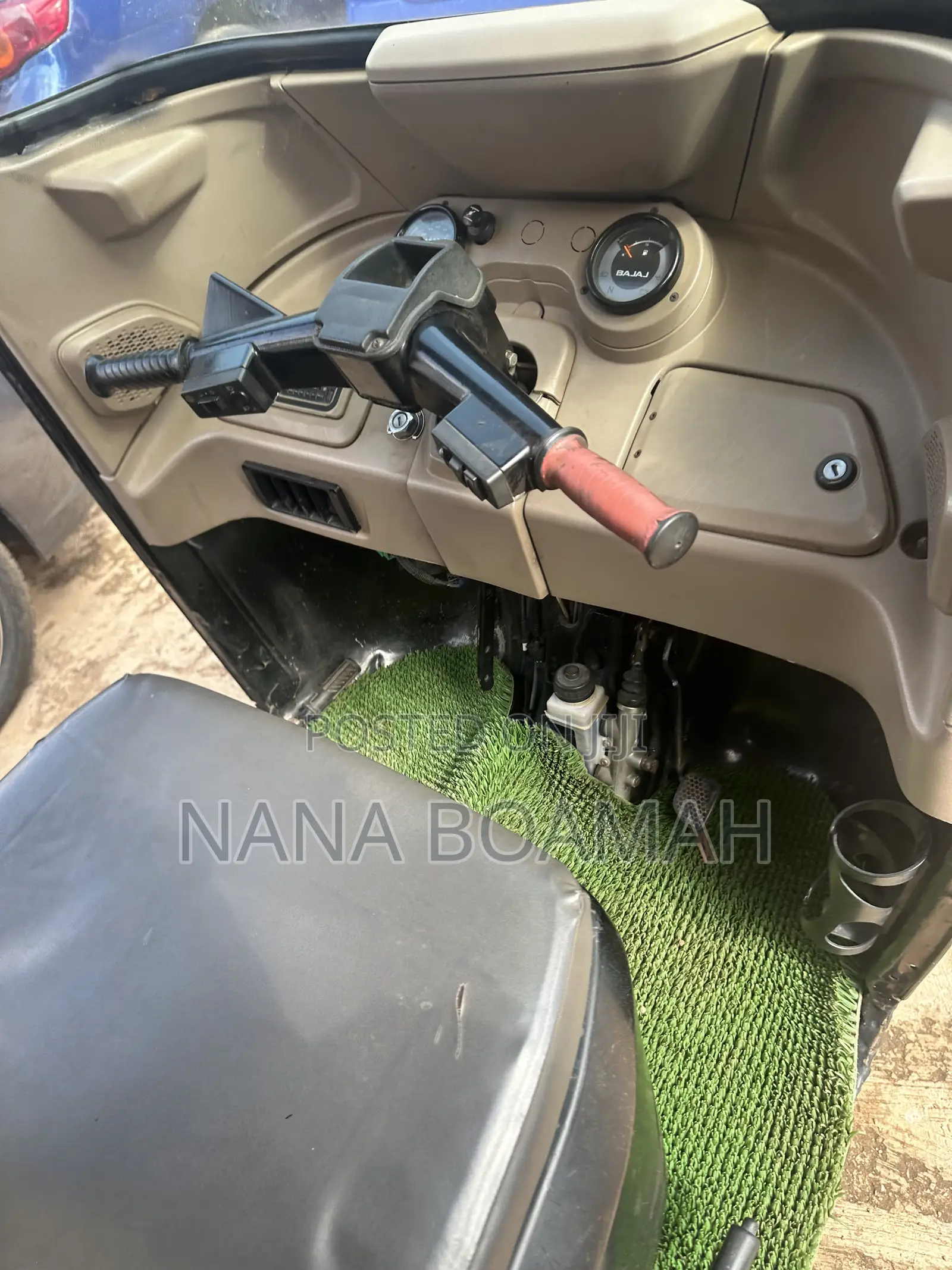 Bajaj Avenger 180 2021 Black
