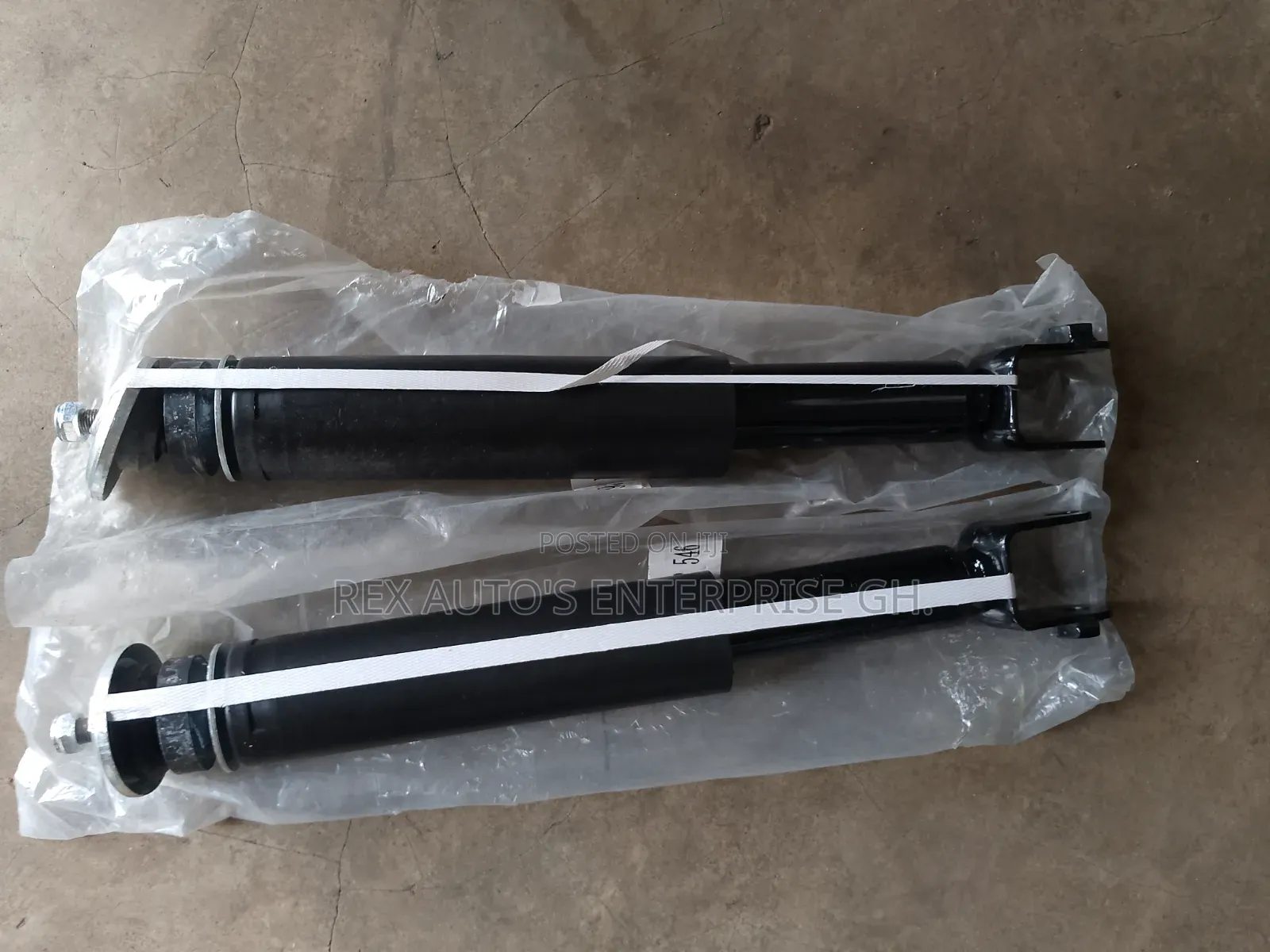 Ford Explorer 2013,2014,2015,2016 Back Shock