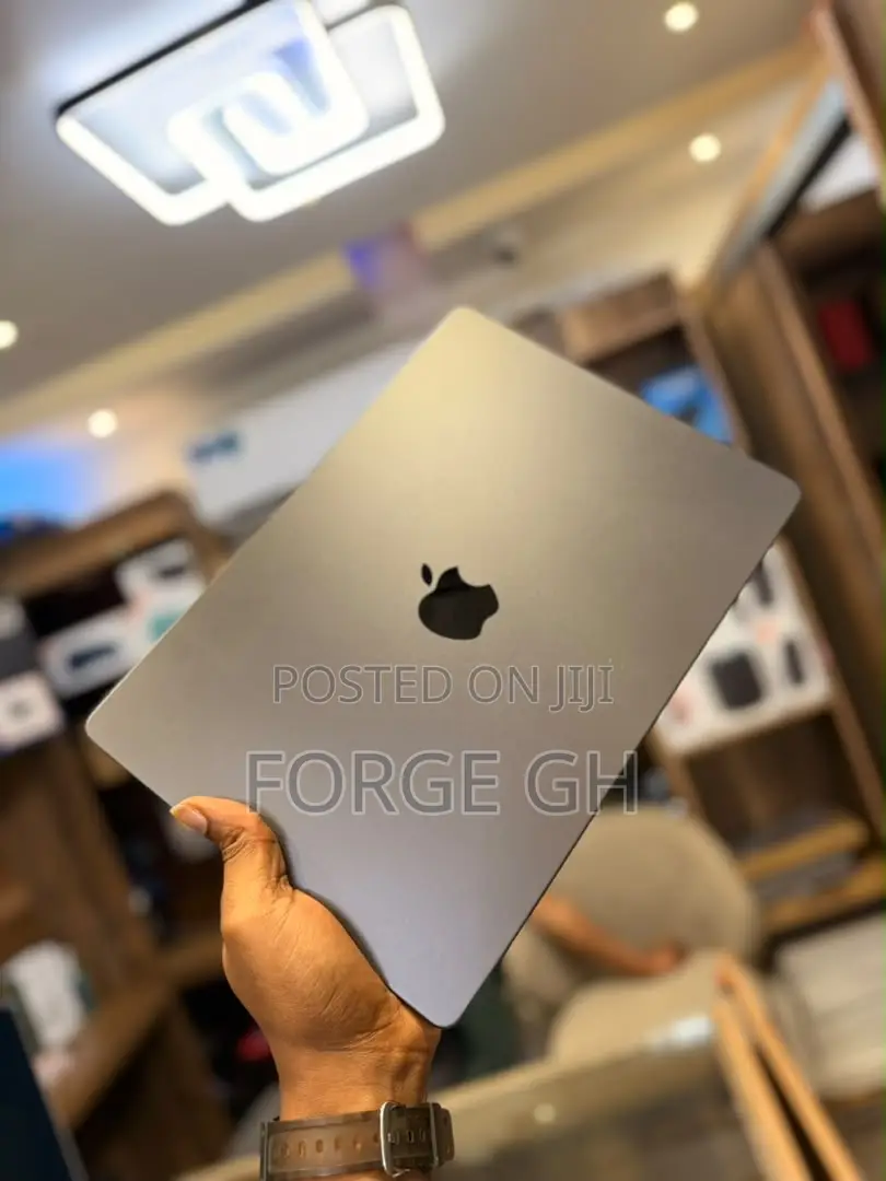 Laptop Apple MacBook Pro 2023 M3 Pro 18GB Apple M3 Pro SSD 512GB