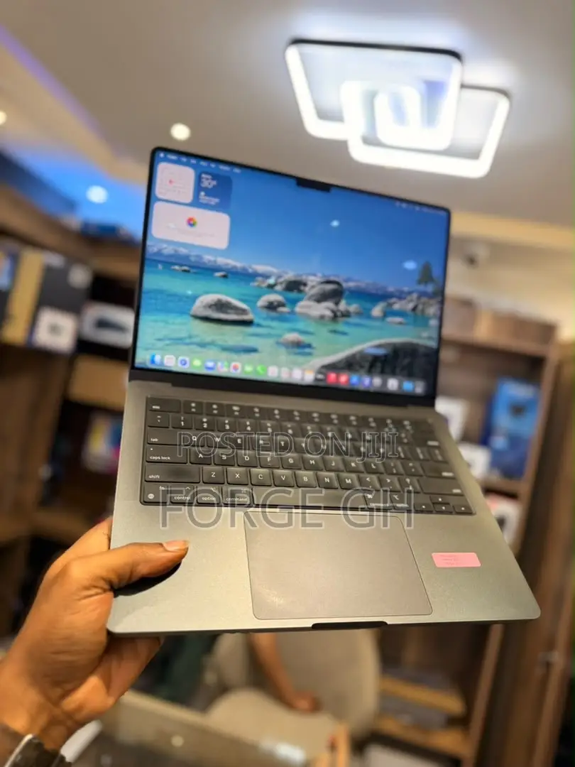 Laptop Apple MacBook Pro 2023 M3 Pro 18GB Apple M3 Pro SSD 512GB