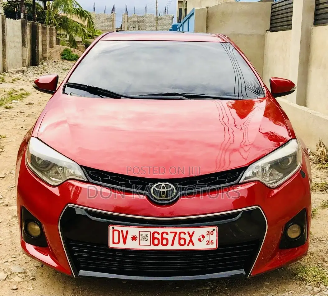 Toyota Corolla S w/Special Edition Pkg (1.8L 4cyl CVT) 2016 Red