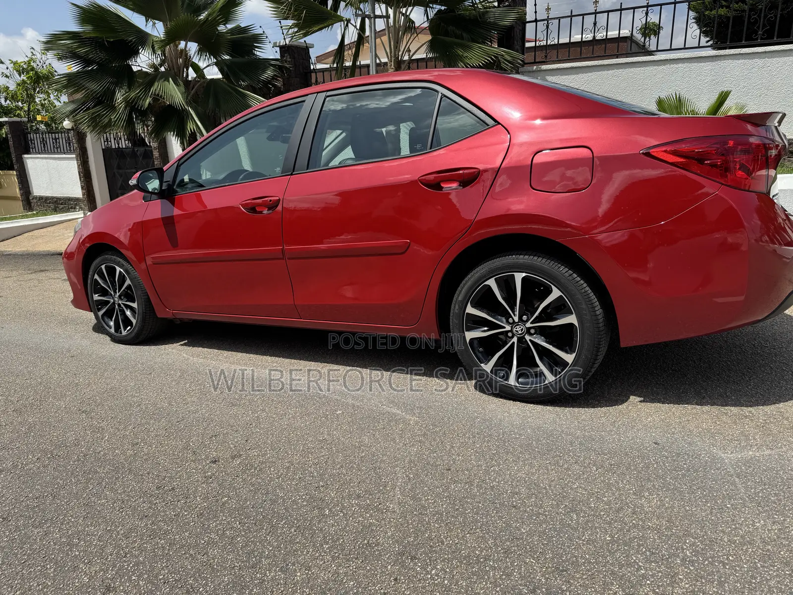Toyota Corolla XSE (1.8L 4cyl 2A) 2018 Red
