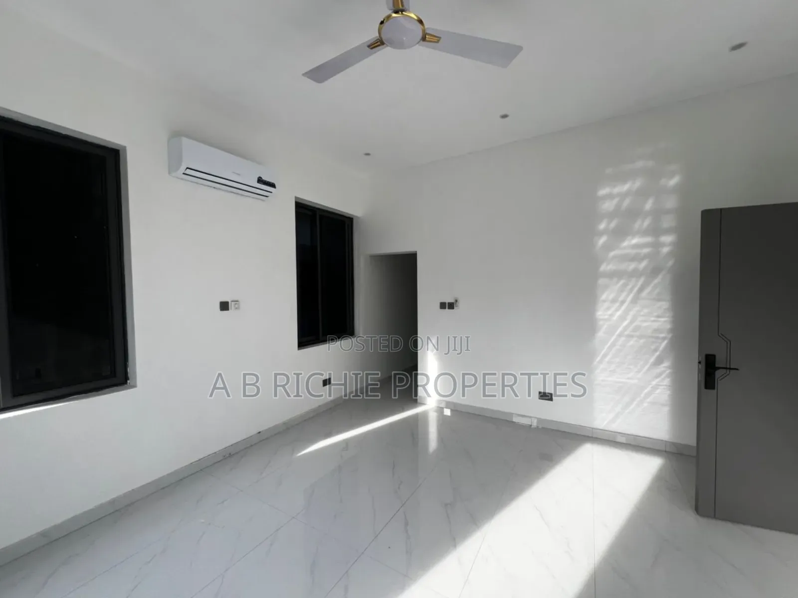 3bdrm Townhouse/Terrace in Ab Richie Properties, Papao for sale