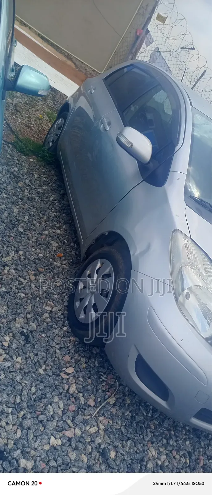 Toyota Vitz 2010 Silver